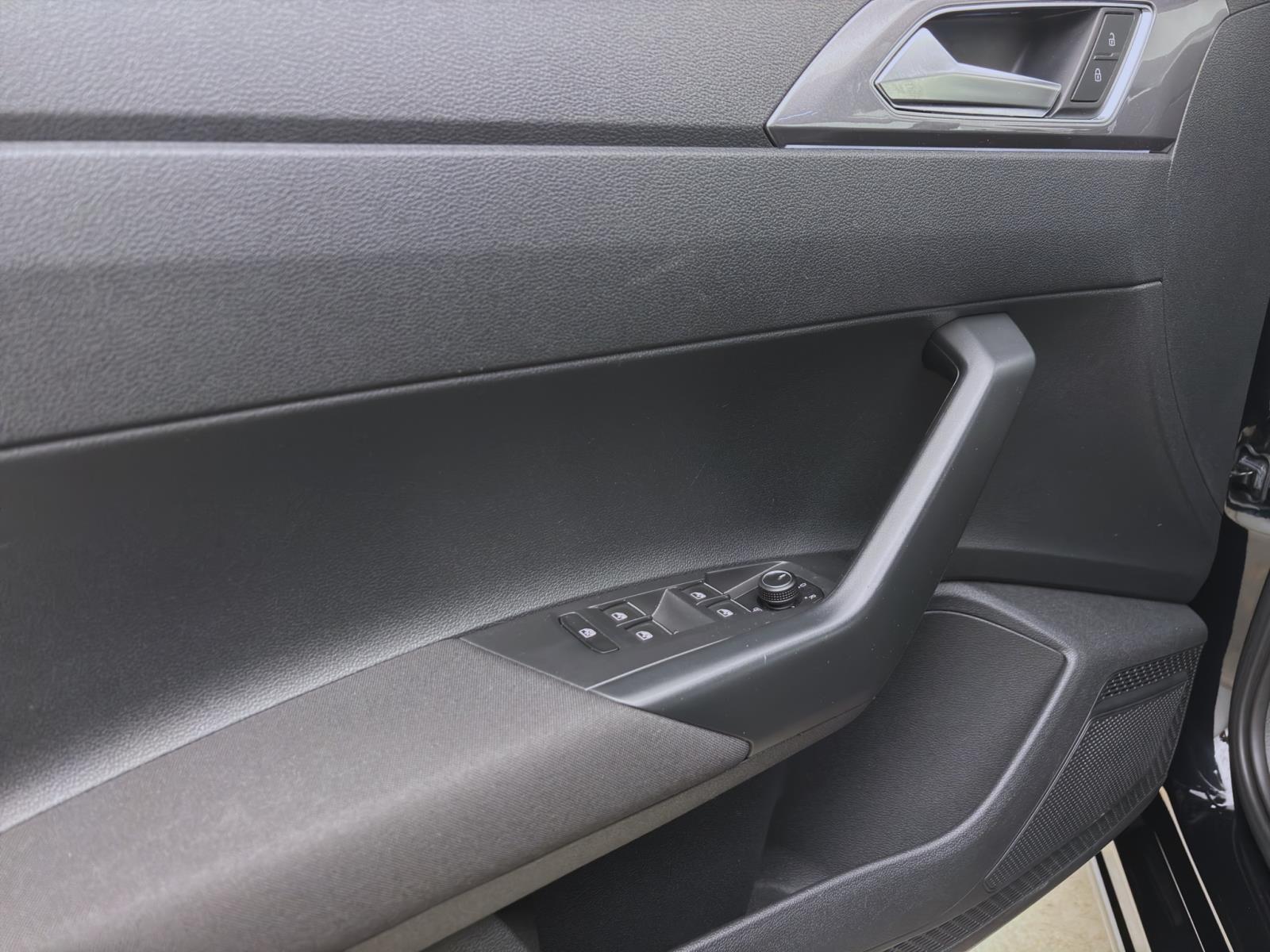 Volkswagen Polo 1.0 TSI DSG HIGHLINE NAVI KLIMA PDC SITZHZG