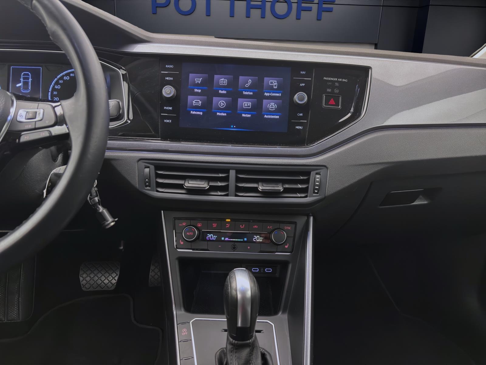 Volkswagen Polo 1.0 TSI DSG HIGHLINE NAVI KLIMA PDC SITZHZG
