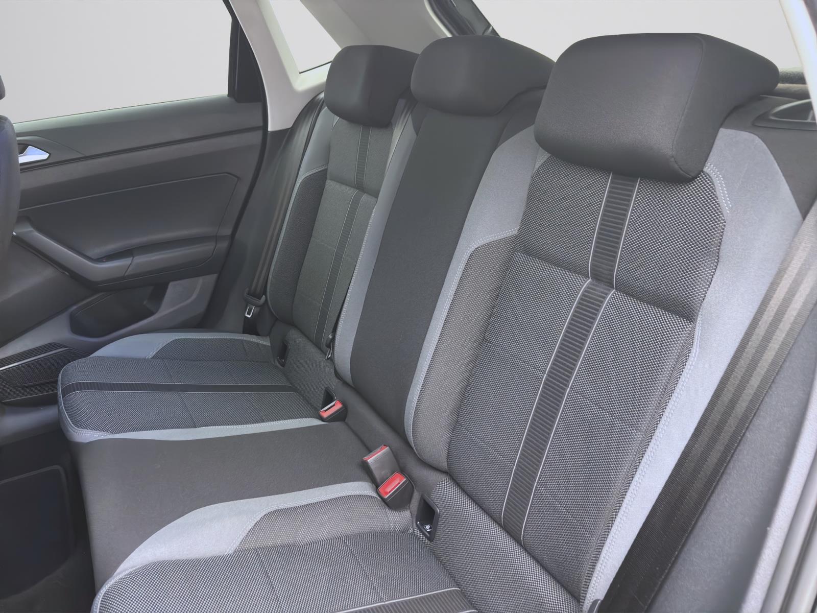 Volkswagen Polo 1.0 TSI DSG HIGHLINE NAVI KLIMA PDC SITZHZG
