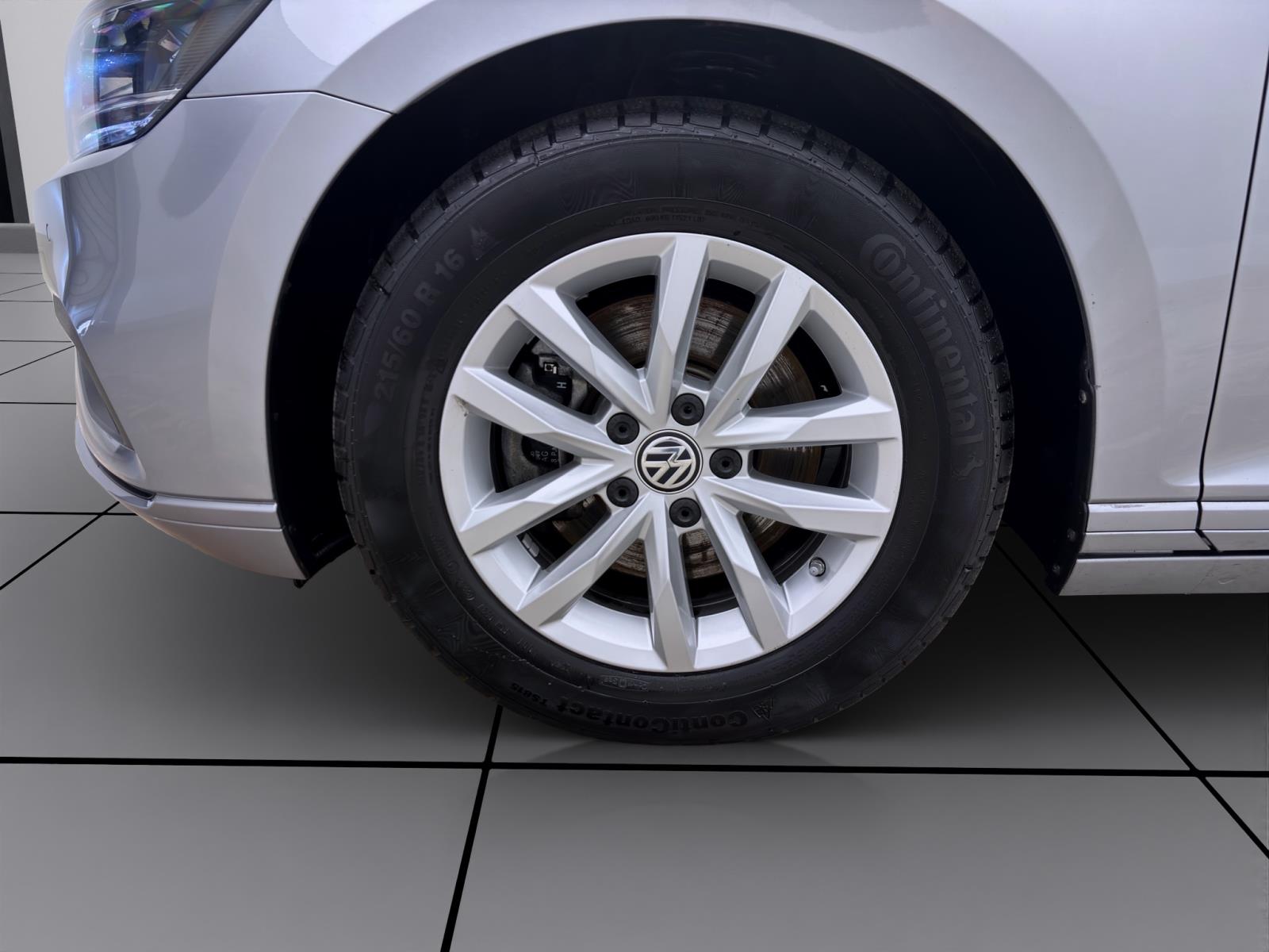 Volkswagen Passat Variant 1.5 TSI DSG BUSINESS ACC AHK LED NAVI