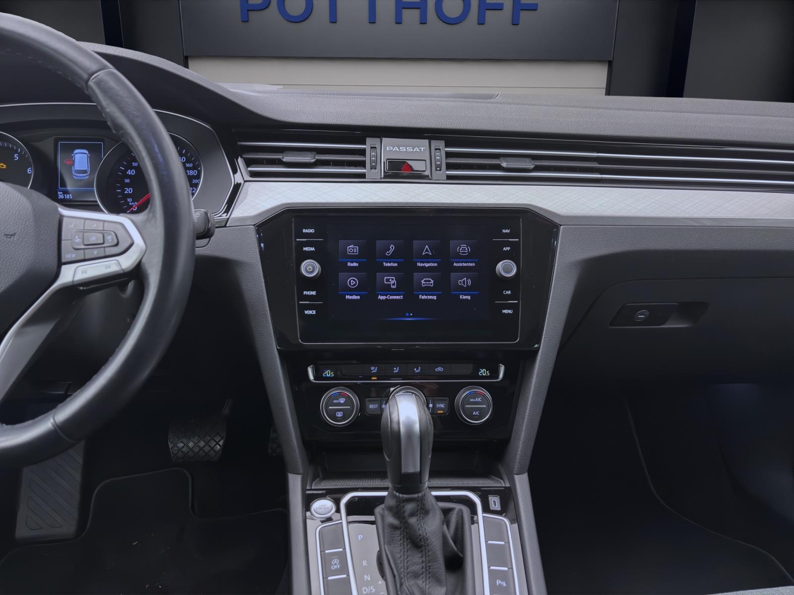 Volkswagen Passat Variant 1.5 TSI DSG BUSINESS ACC AHK LED NAVI