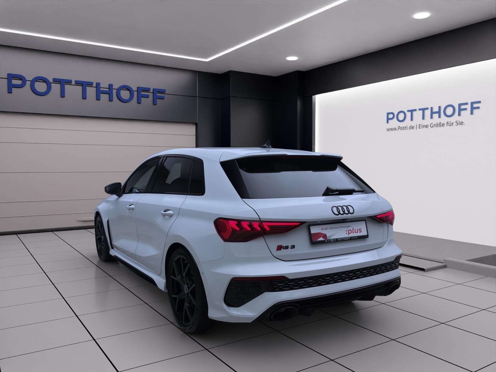 Audi RS3 Sportback Q NAVI MATRIX KAMERA B&O