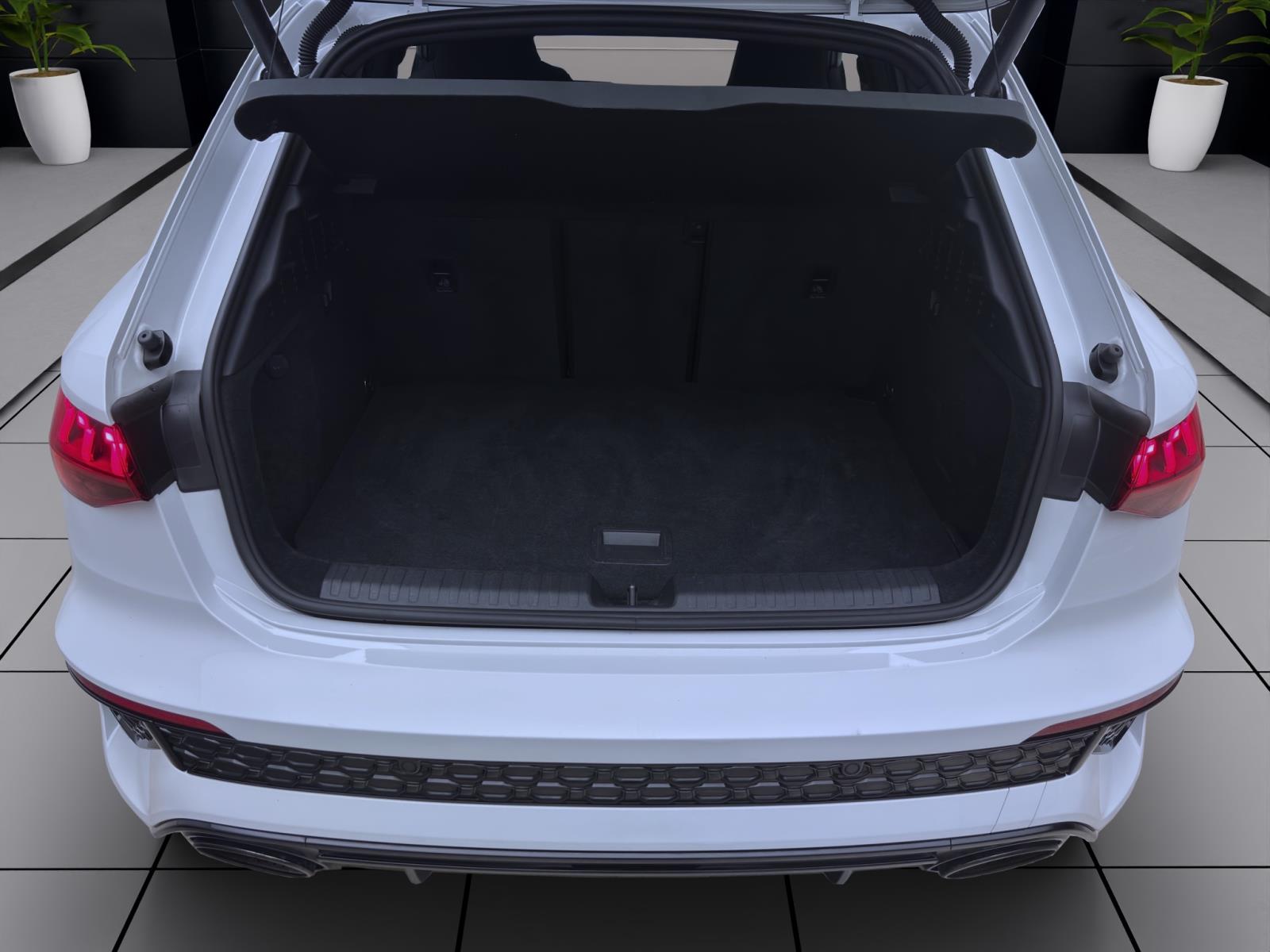 Audi RS3 Sportback Q NAVI MATRIX KAMERA B&O