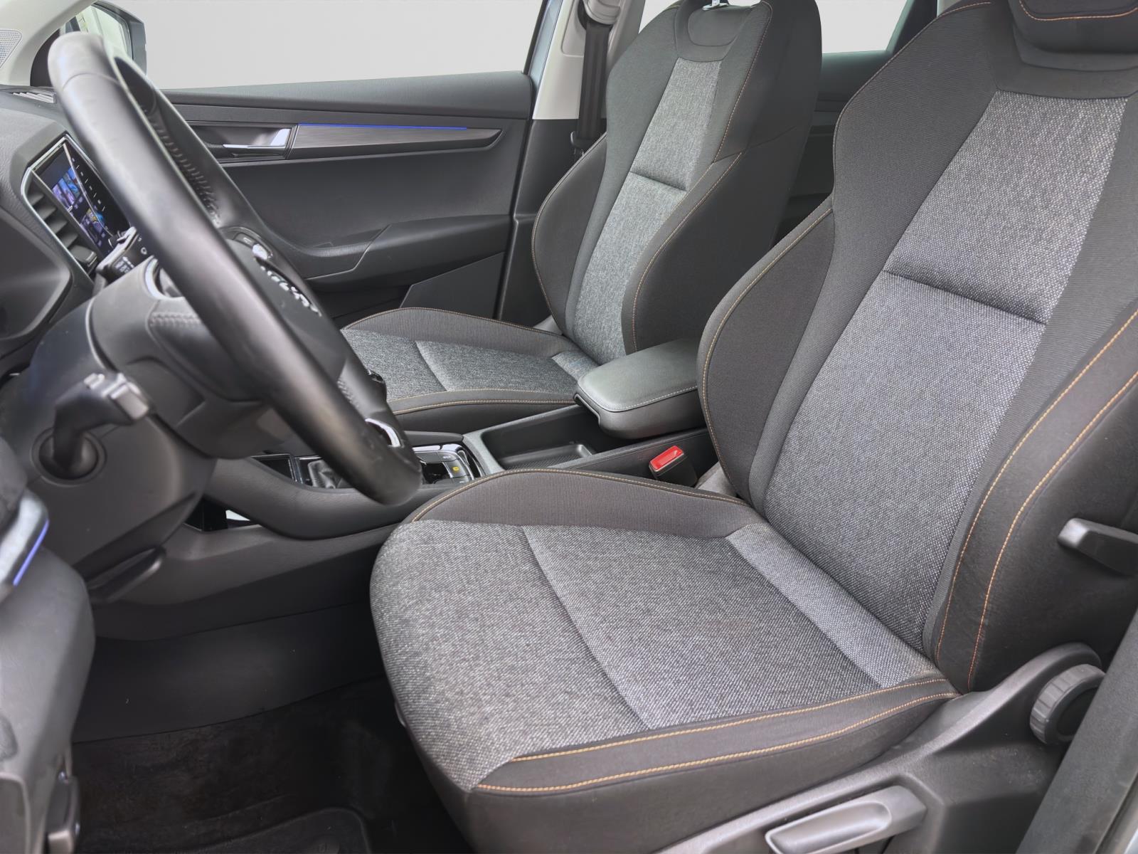 Skoda Karoq 1.0 TSI CLEVER KAMERA PDC SITZHZG KLIMA