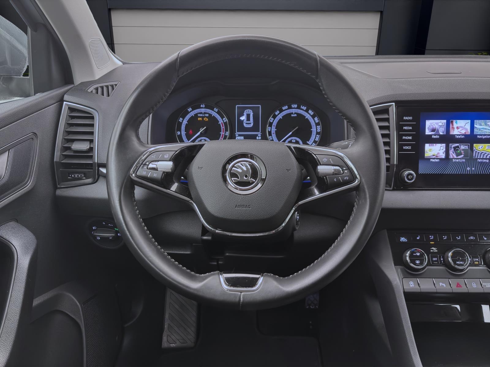 Skoda Karoq 1.0 TSI CLEVER KAMERA PDC SITZHZG KLIMA