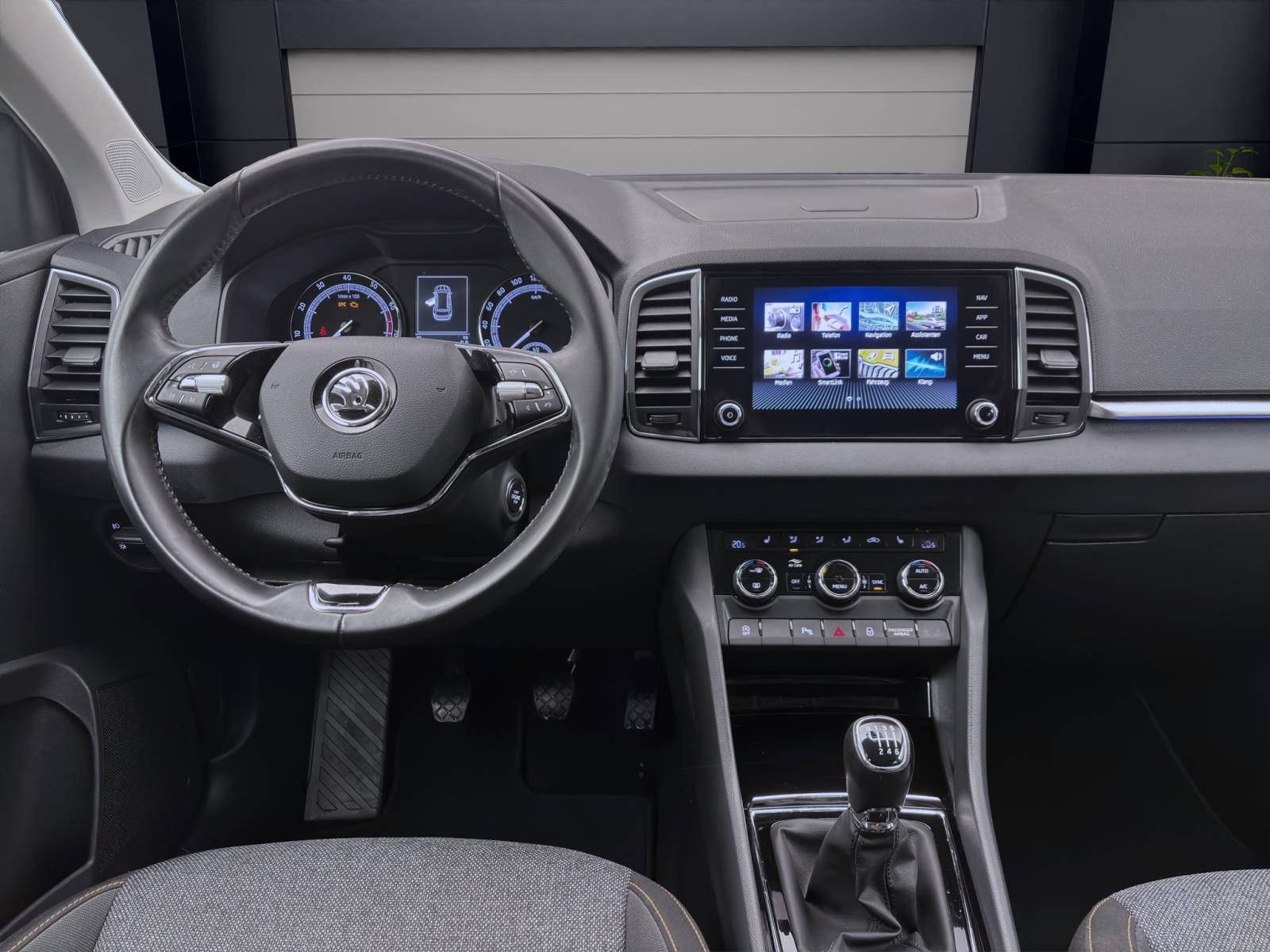 Skoda Karoq 1.0 TSI CLEVER KAMERA PDC SITZHZG KLIMA