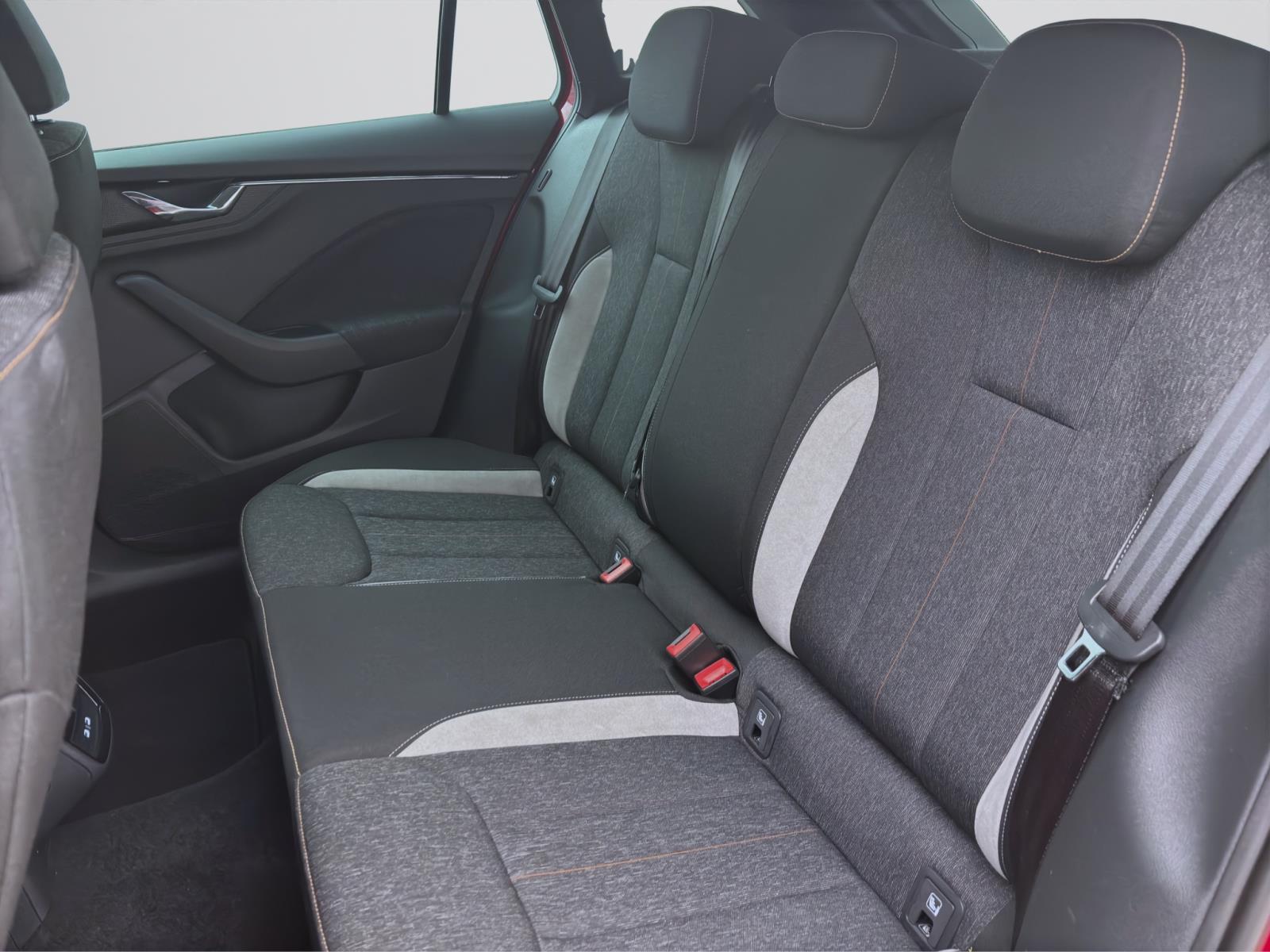 Skoda Scala 1.5 TSI DSG STYLE PDC KLIMA SITZHZG PANO