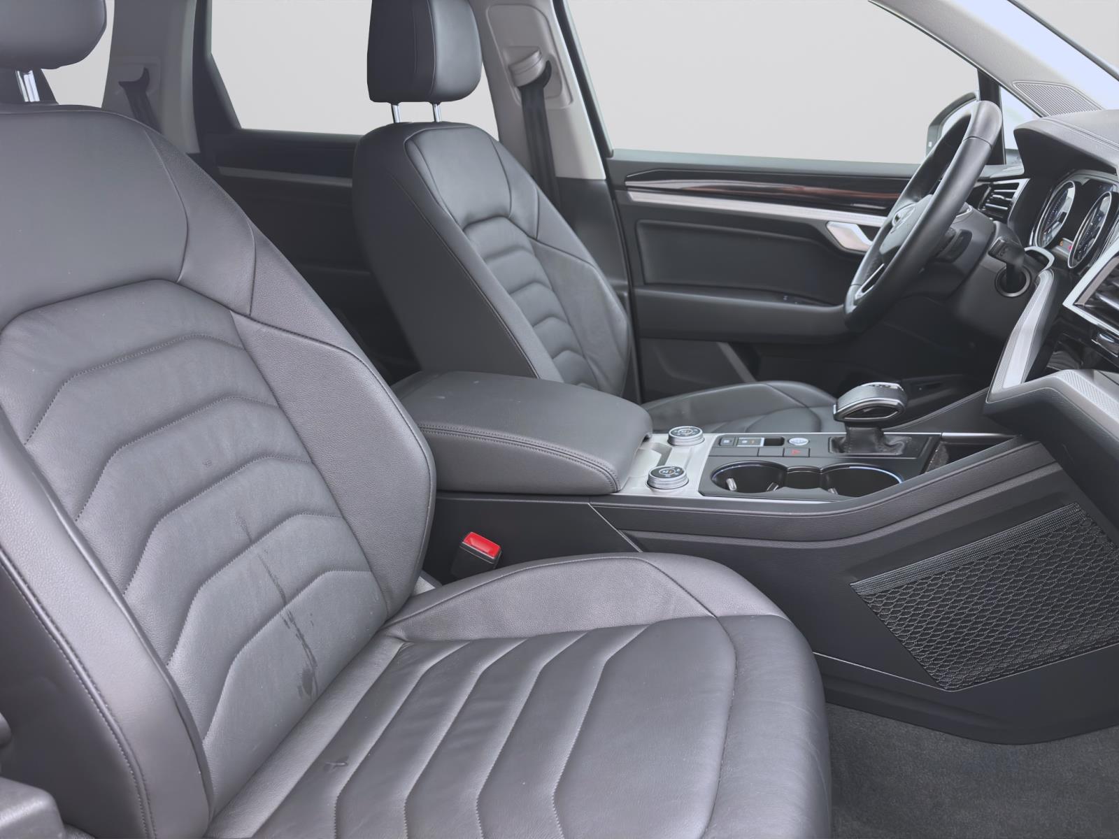 Volkswagen Touareg 3.0 TDI DSG 4M LUFT LEDER AHK NAVI KAMERA
