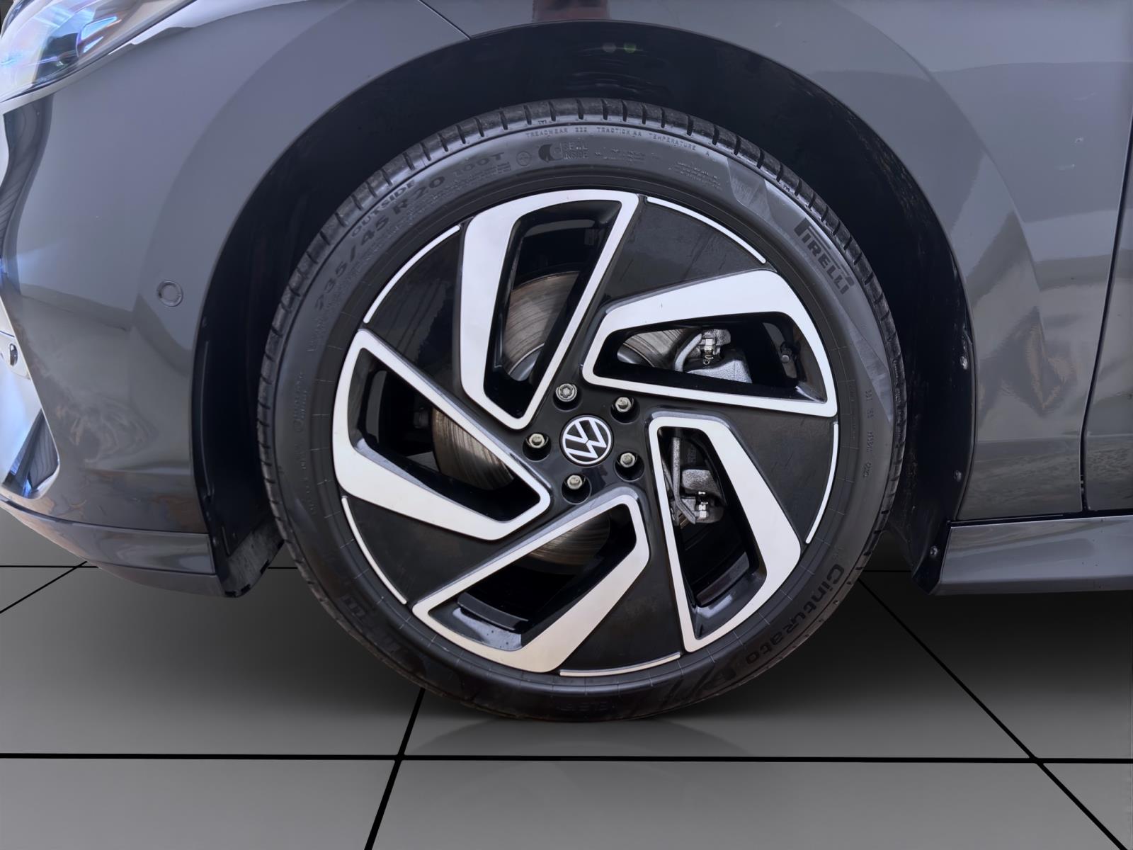 Volkswagen ID.7 Tourer PRO AHK NAVI IQ.LIGHT HuD
