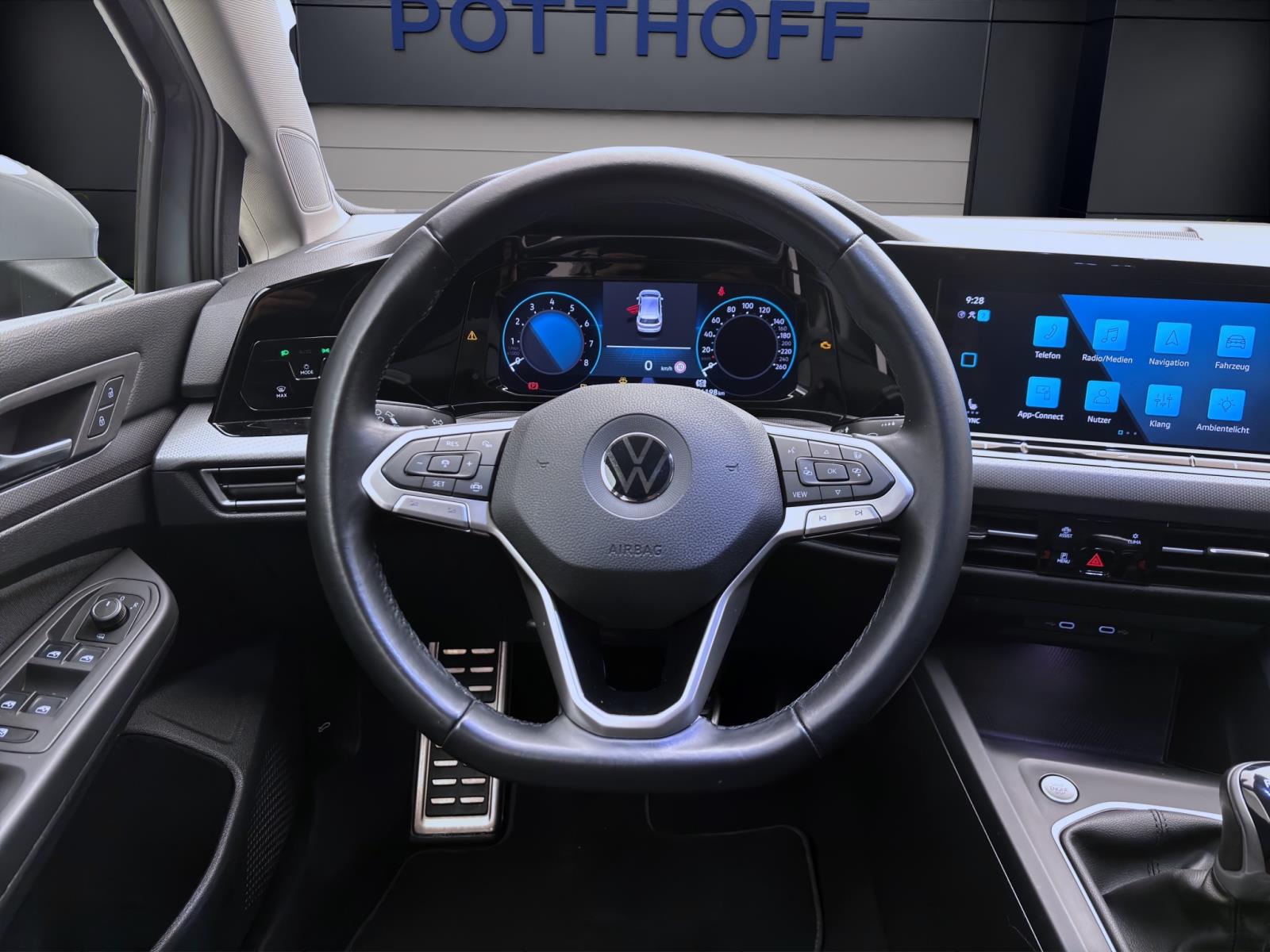 Volkswagen Golf 1.0 TSI ACTIVE NAVI SITZHZG LED PDC