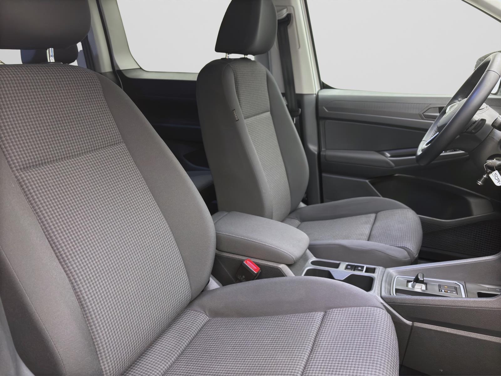 Volkswagen Caddy Maxi 2.0 TDI DSG 7-Sitzer NAVI KLIMA
