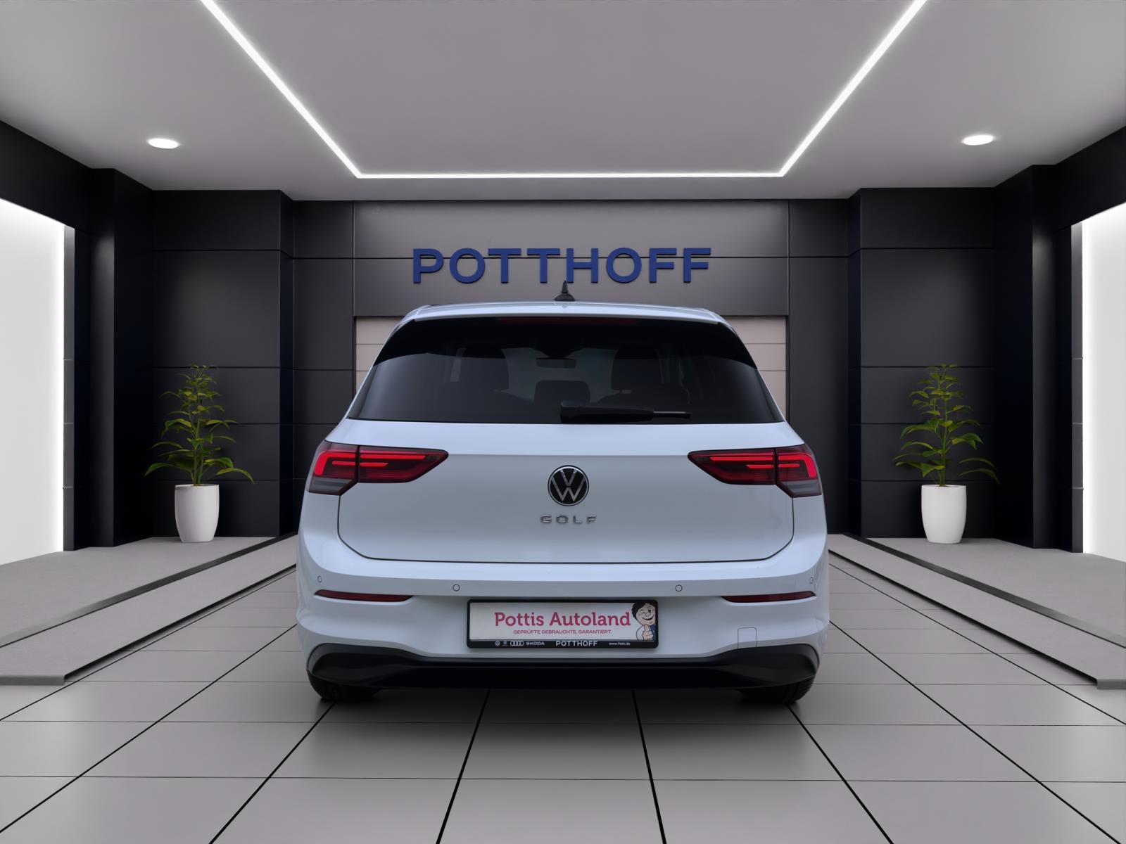 Volkswagen Golf 2.0 TDI DSG LIFE KAMERA ACC LED SITZHZG