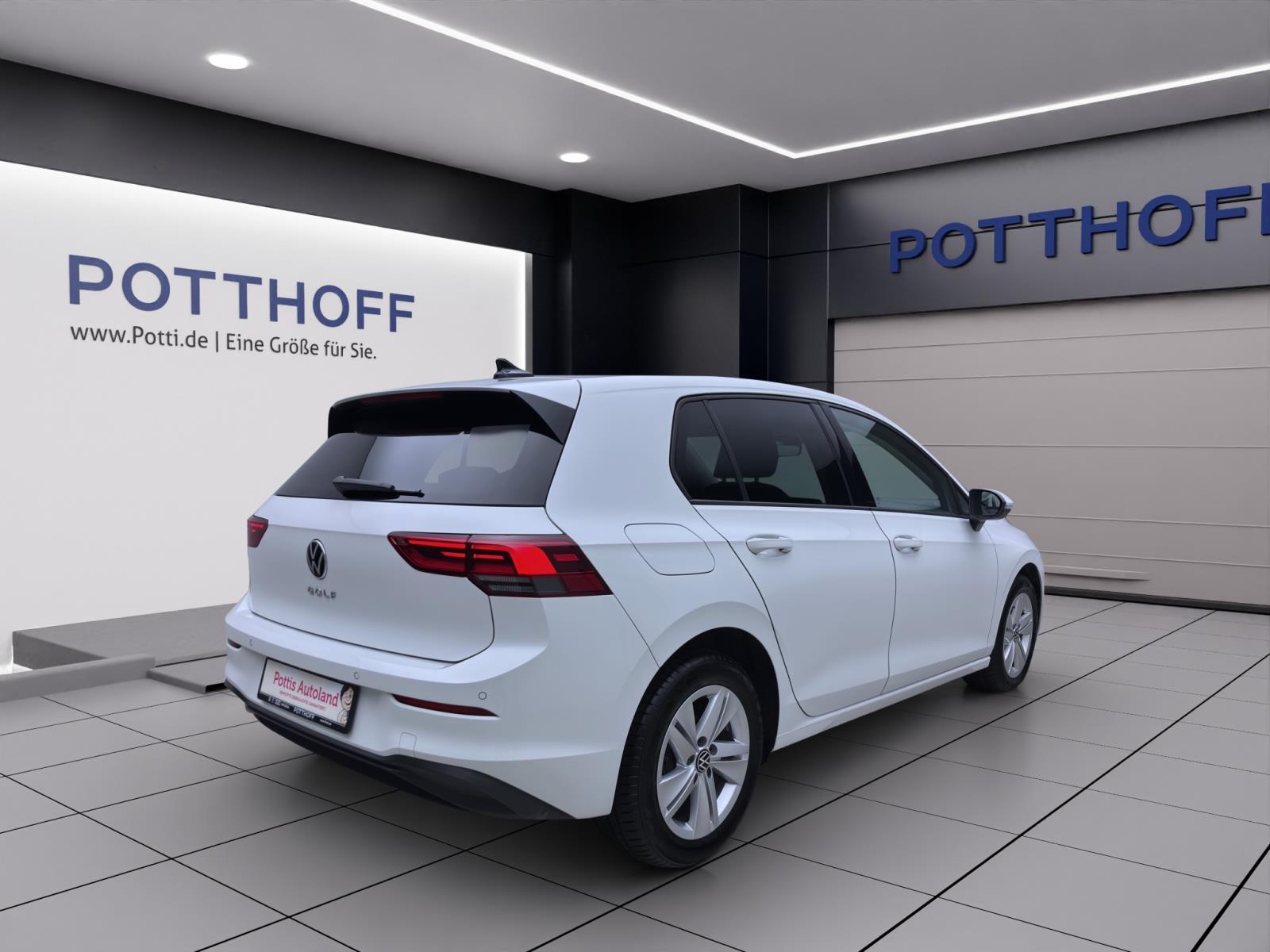 Volkswagen Golf 2.0 TDI DSG LIFE KAMERA ACC LED SITZHZG