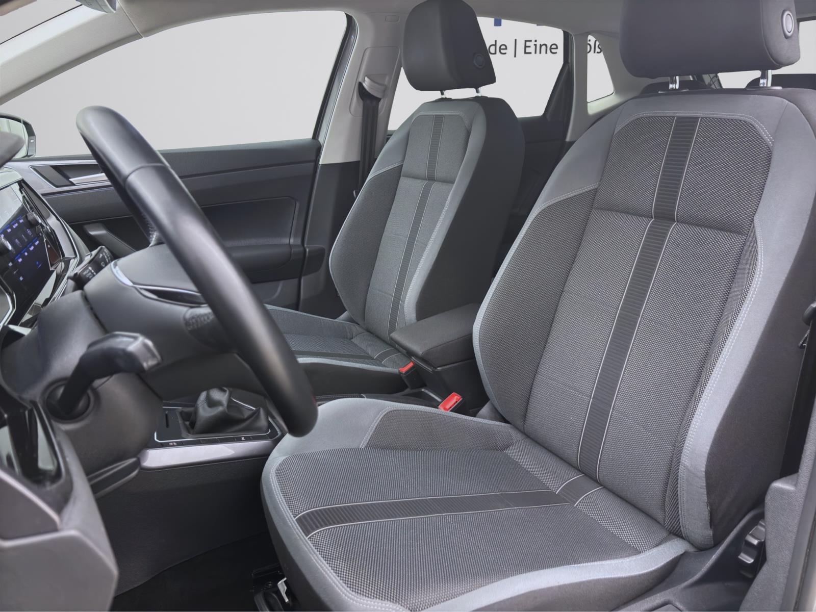 Volkswagen Polo 1.0 TSI HIGHLINE NAVI ACC SITZHZG PDC