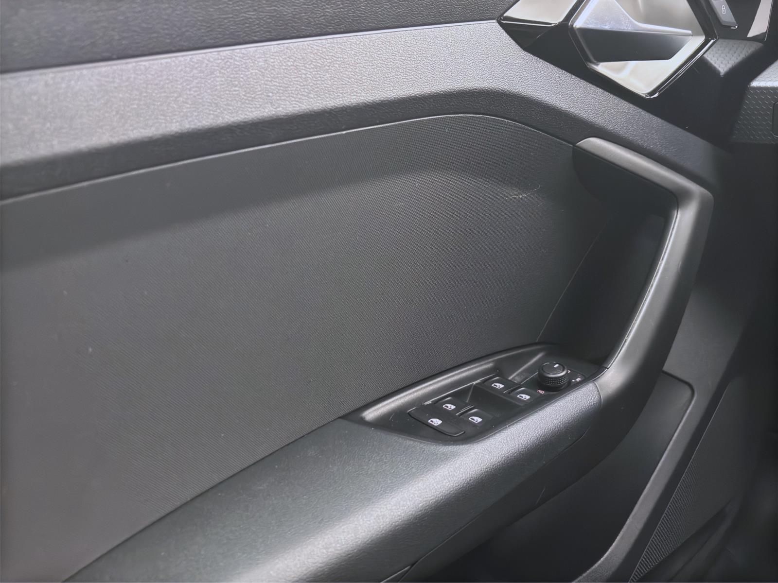 Audi A1 Sportback 25 TFSI SITZHZG GRA PDC KLIMA