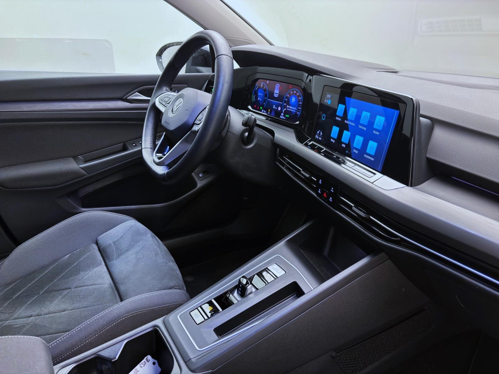 Volkswagen Golf 1.4 eHybrid STYLE NAVI KLIMA PDC SITZHZG