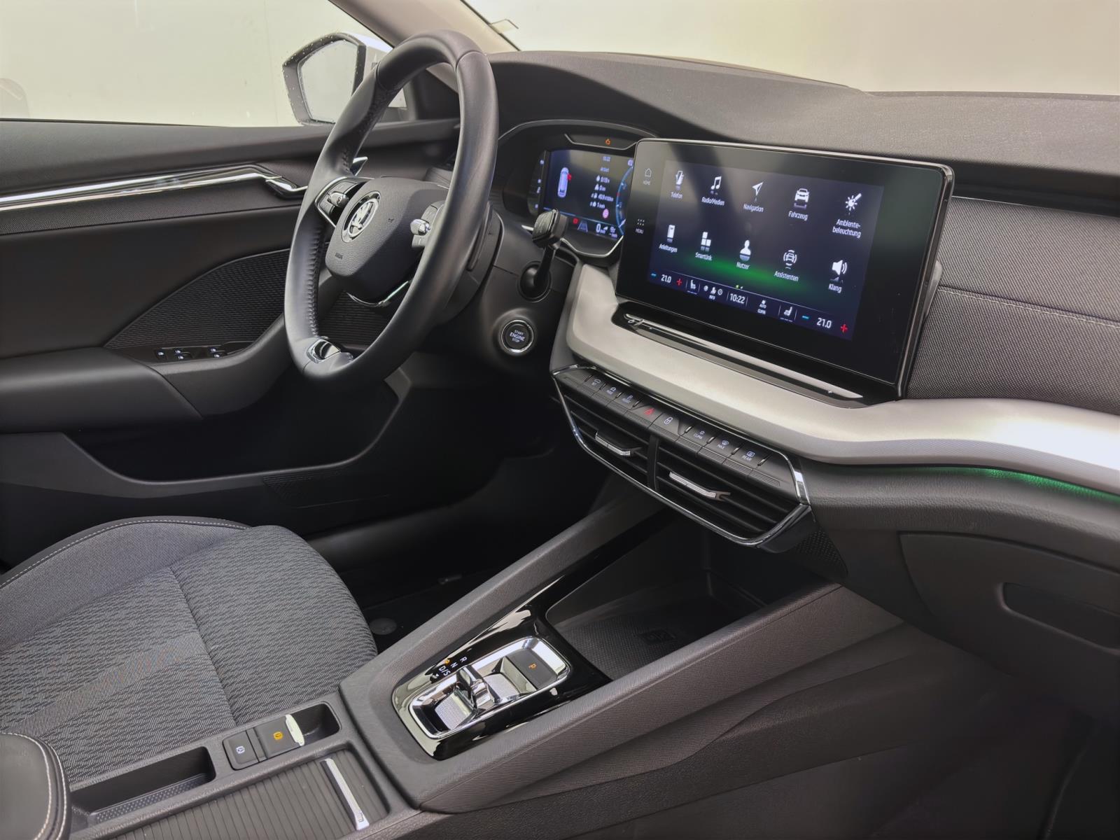 Skoda Octavia Combi 2.0 TDI DSG STYLE NAVI PDC SITZHZG KLIMA