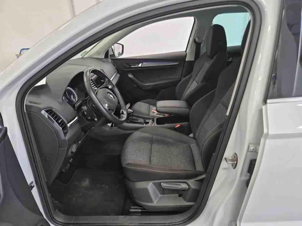 Skoda Karoq 2.0 TDI DSG 4x4 CLEVER NAVI KAMERA PDC SITZHZG