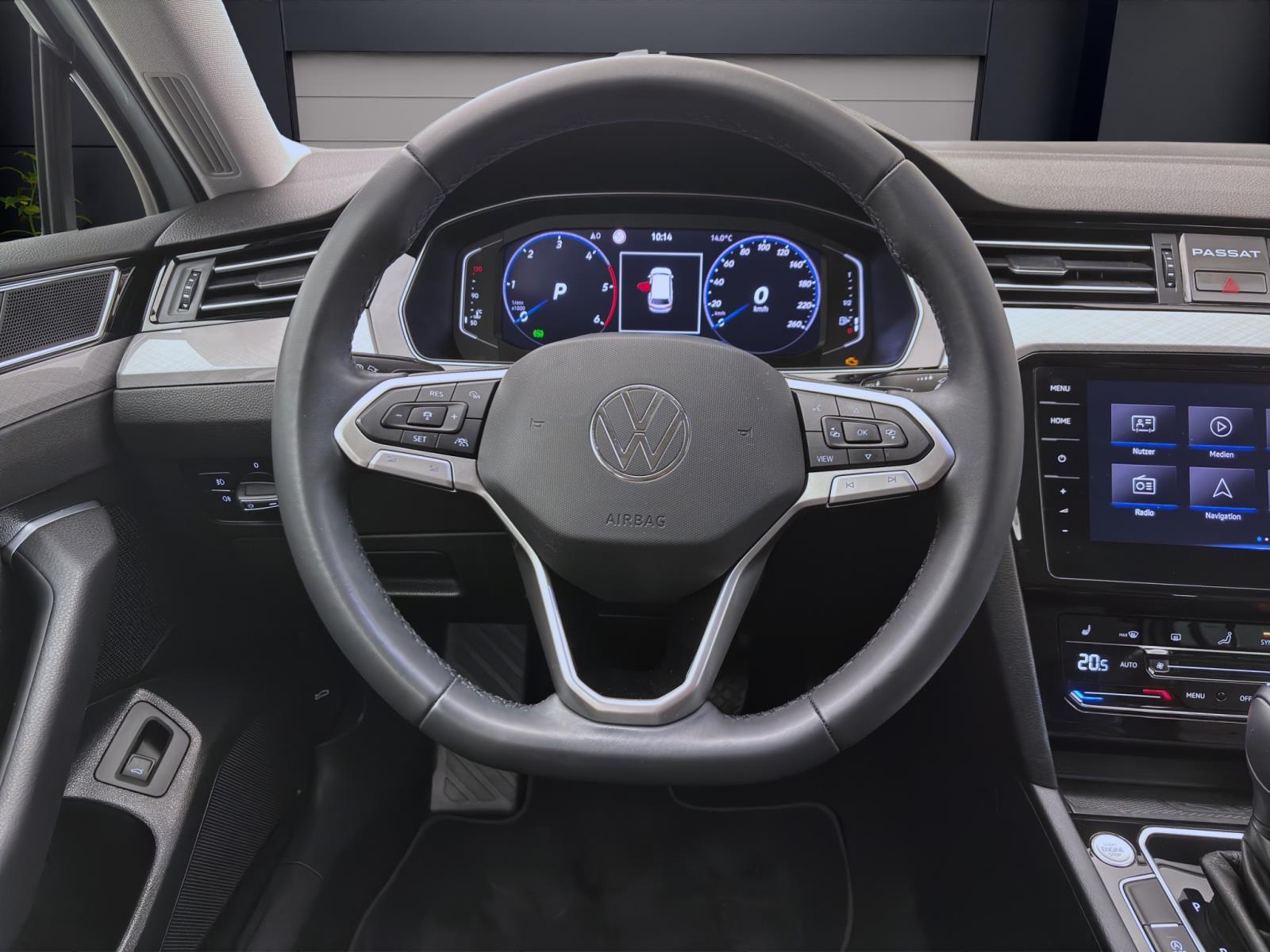 Volkswagen Passat Variant 2.0 TDI DSG BUSINESS NAVI AHK KAMERA ACC