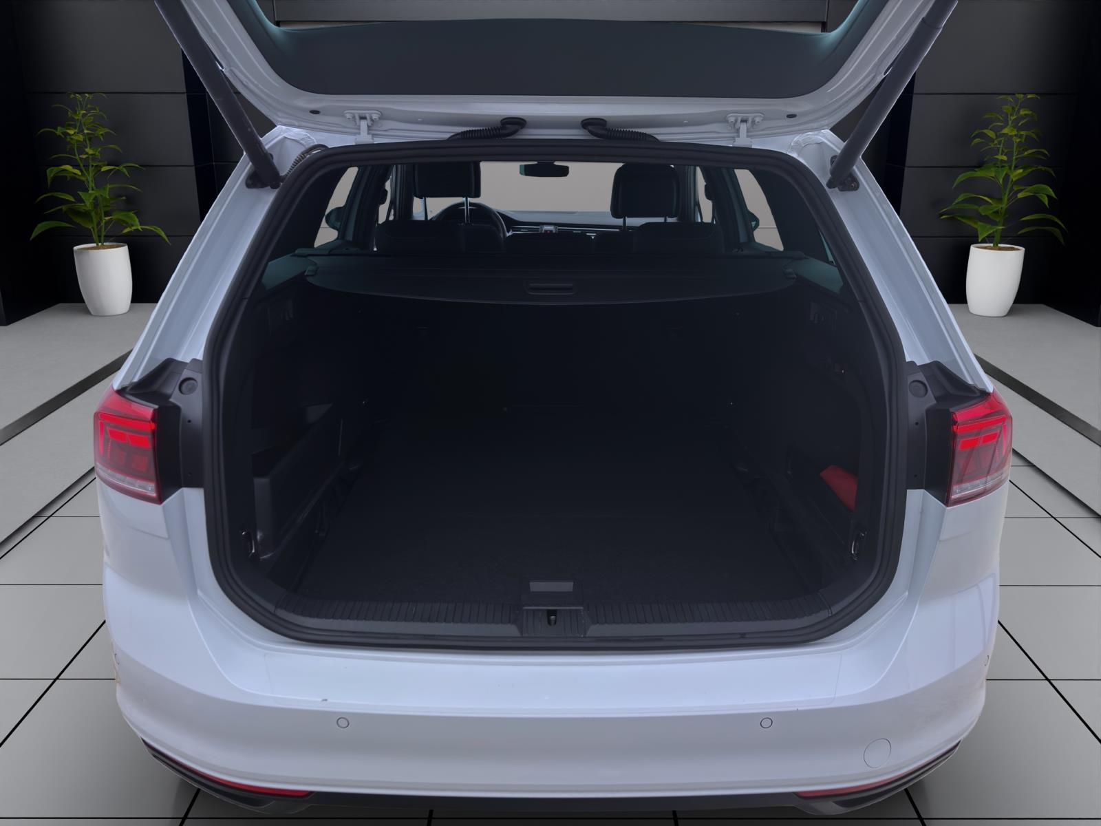Volkswagen Passat Variant 2.0 TDI DSG BUSINESS STDHZG AHK NAVI KAMERA