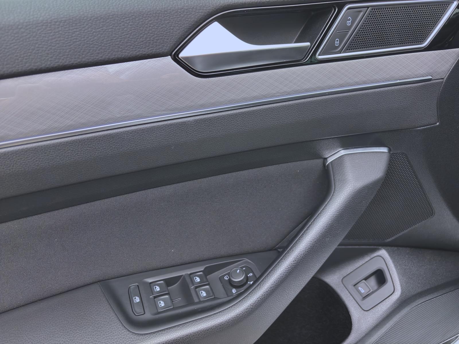 Volkswagen Passat Variant 2.0 TDI DSG BUSINESS STDHZG AHK NAVI KAMERA