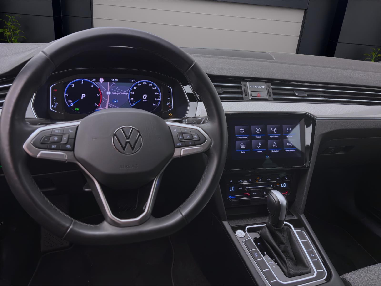 Volkswagen Passat Variant 2.0 TDI DSG BUSINESS STDHZG AHK NAVI KAMERA