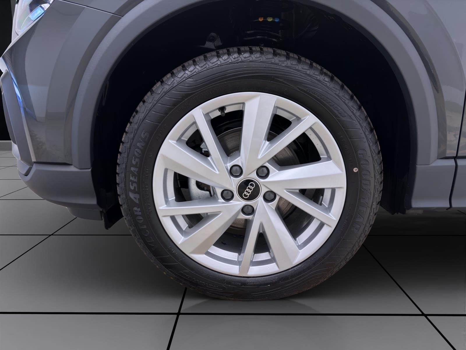 Audi Q2 30 TFSI MATRIX KAMERA SITZHZG PDC