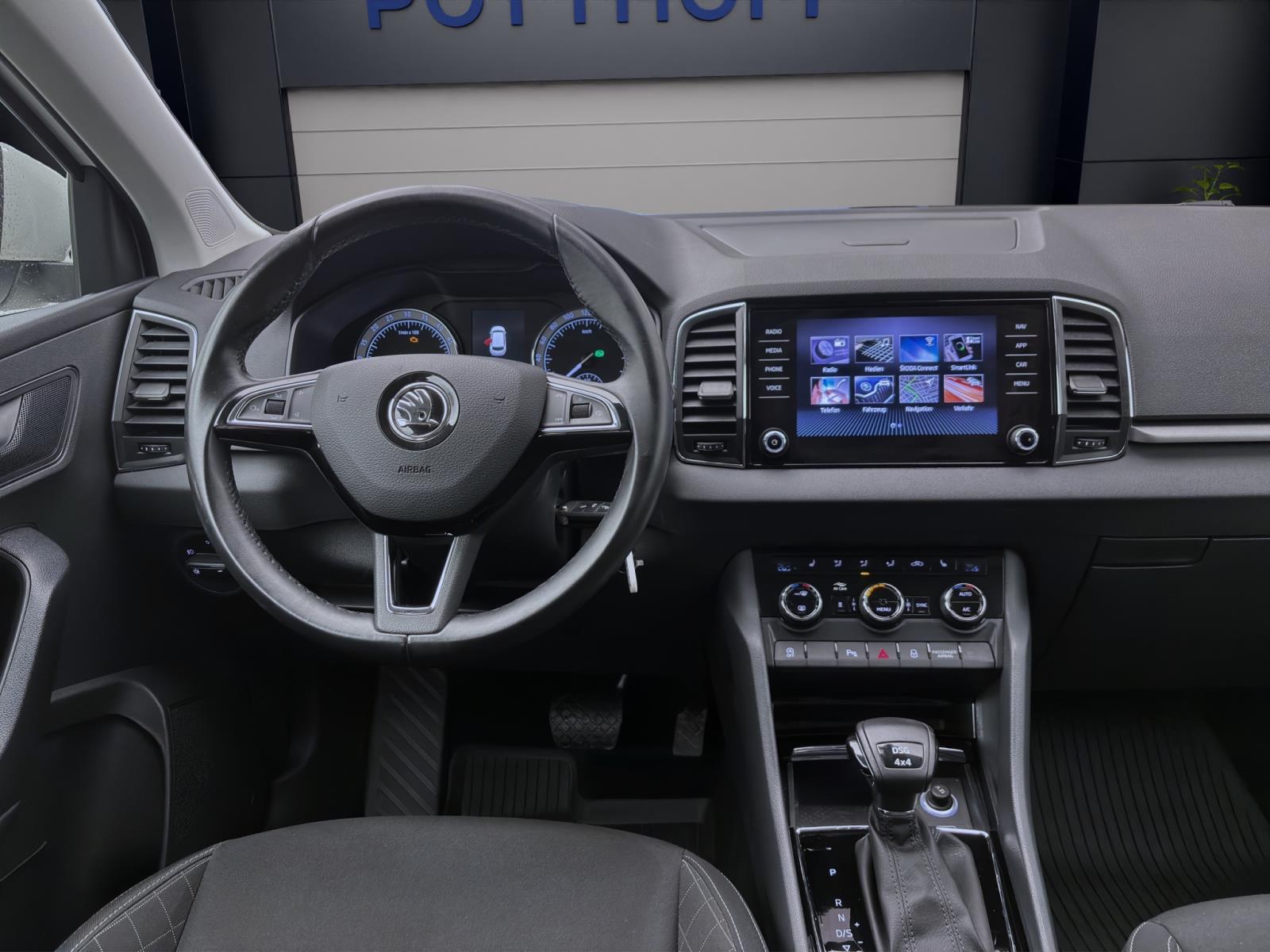 Skoda Karoq 2.0 TDI DSG 4x4 AMBITION NAVI STDHZG PDC SITZHZG