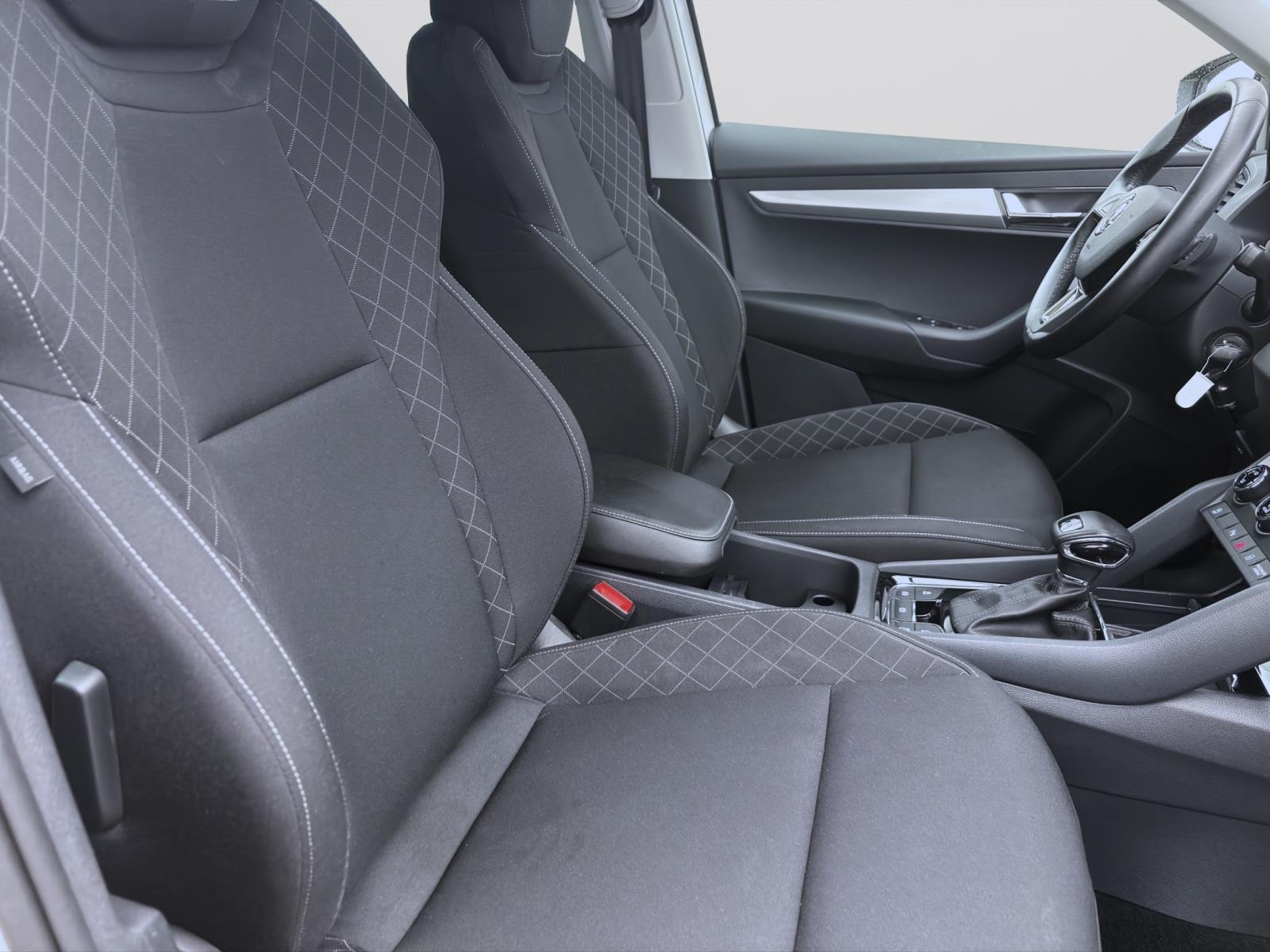 Skoda Karoq 2.0 TDI DSG 4x4 AMBITION NAVI STDHZG PDC SITZHZG