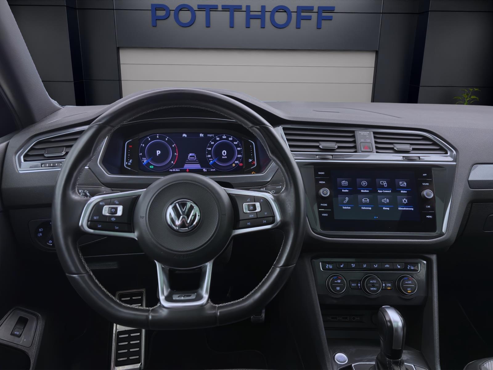 Volkswagen Tiguan Allspace 2.0 TSI DSG 4M R-LINE PANO AHK DCC