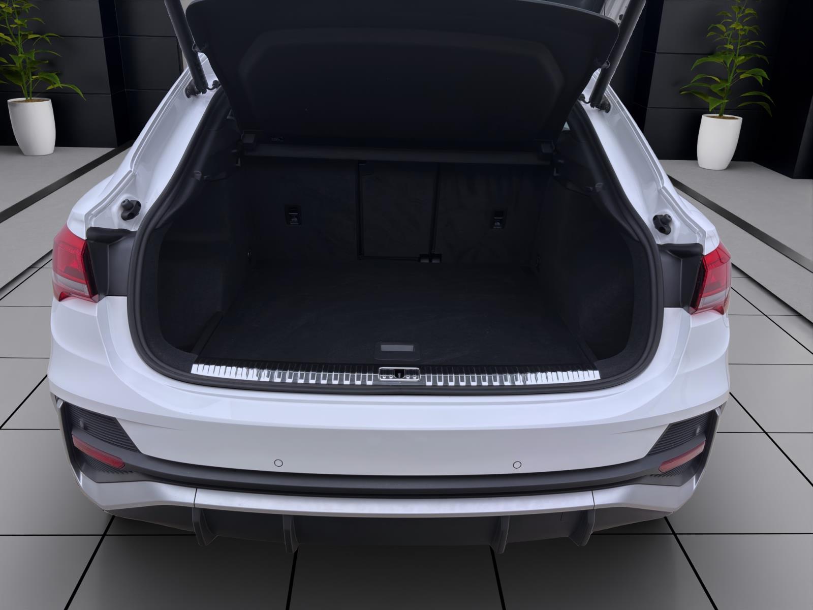 Audi Q3 Sportback 35 TFSI S LINE KAMERA PDC SITZHZG