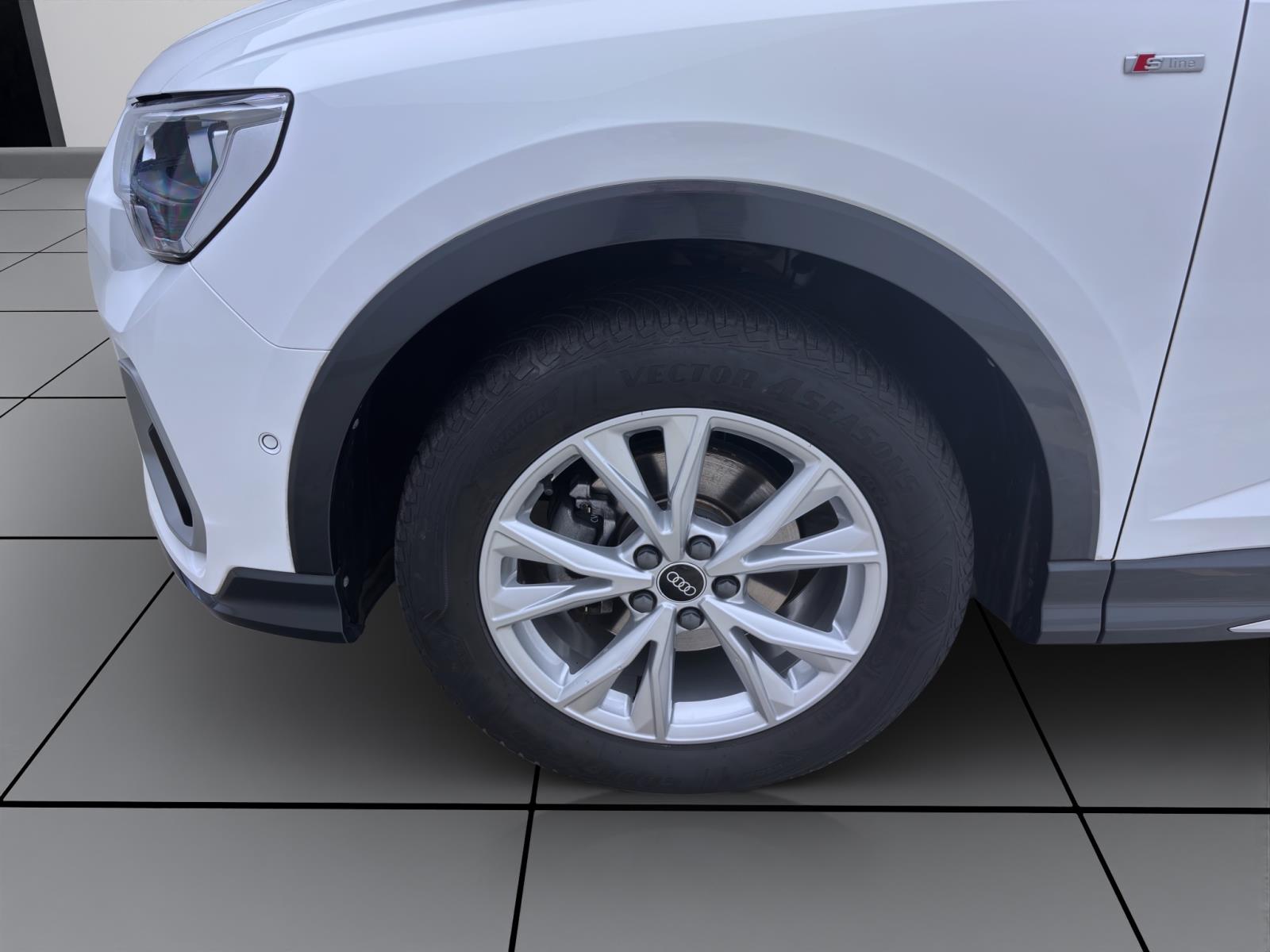 Audi Q3 Sportback 35 TFSI S LINE KAMERA PDC SITZHZG