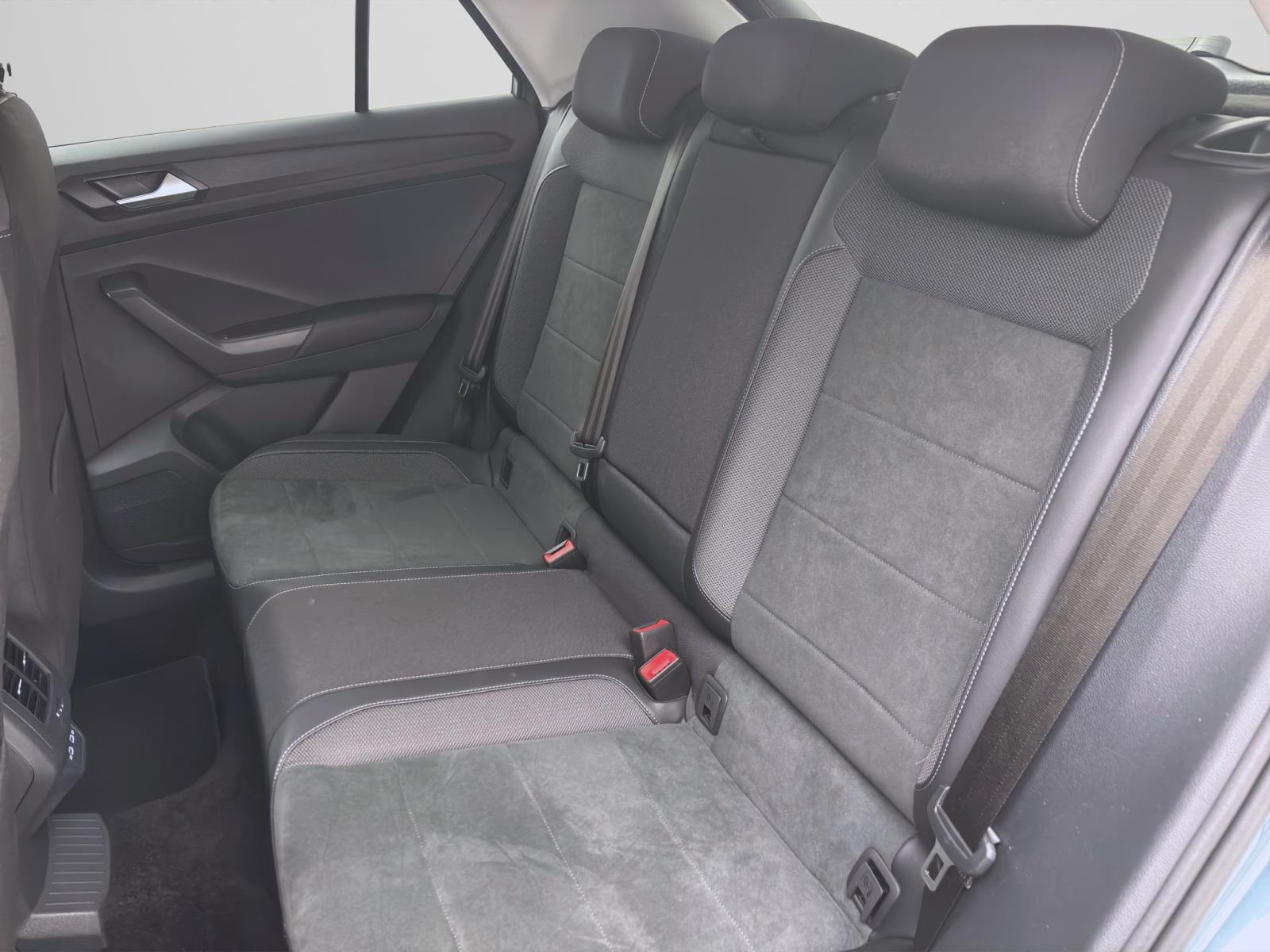 Bild 13: Volkswagen T-Roc 1.5 TSI DSG STYLE AHK NAVI D.COCKPIT SITZHZG