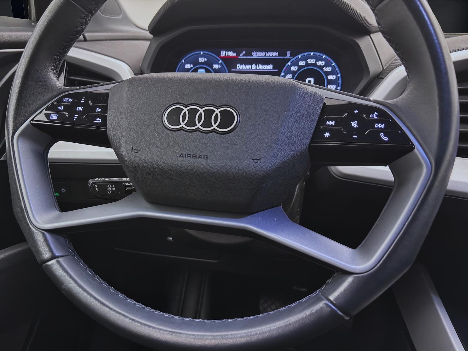 Audi Q4 e-tron 35 LED LM20 KLIMA GRA PDC