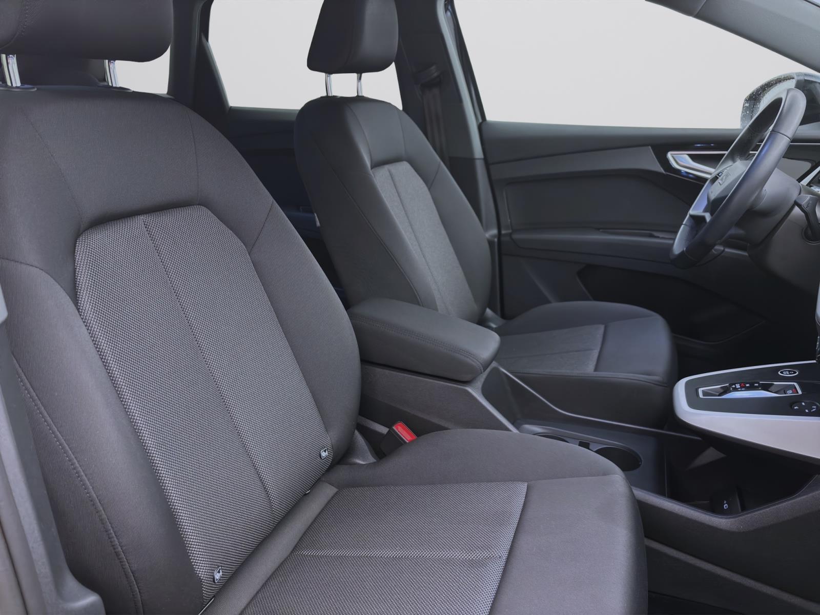 Audi Q4 e-tron 35 LED LM20 KLIMA GRA PDC