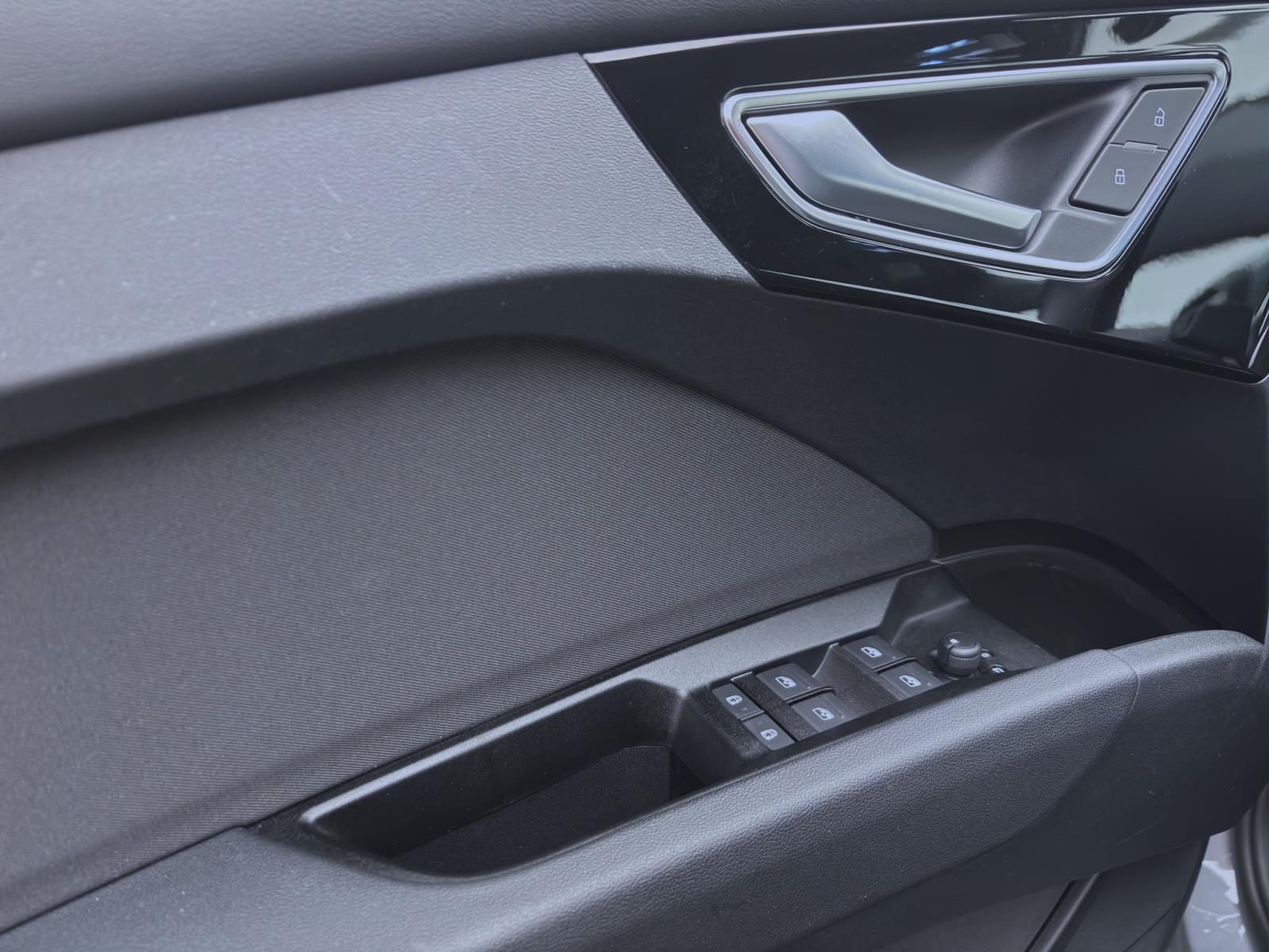 Audi Q4 e-tron 35 LED KAMERA LM19 PDC DAB+