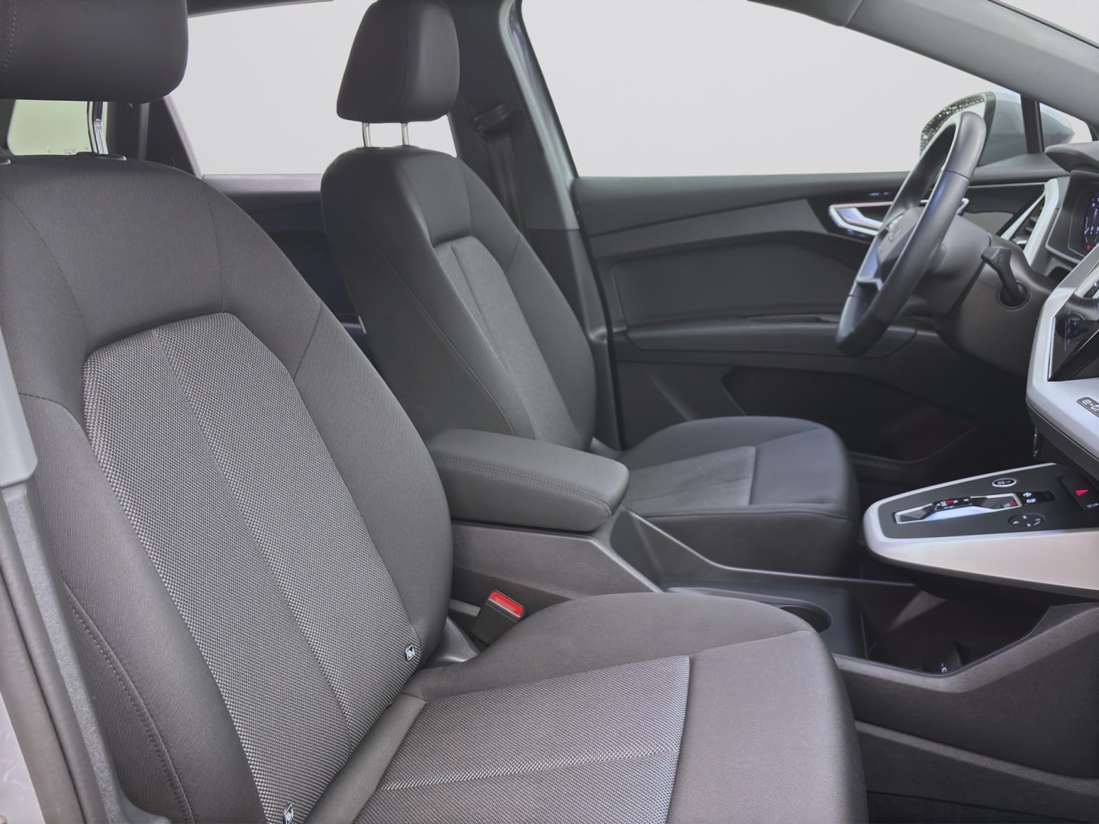 Audi Q4 e-tron 35 LED KAMERA LM19 PDC DAB+