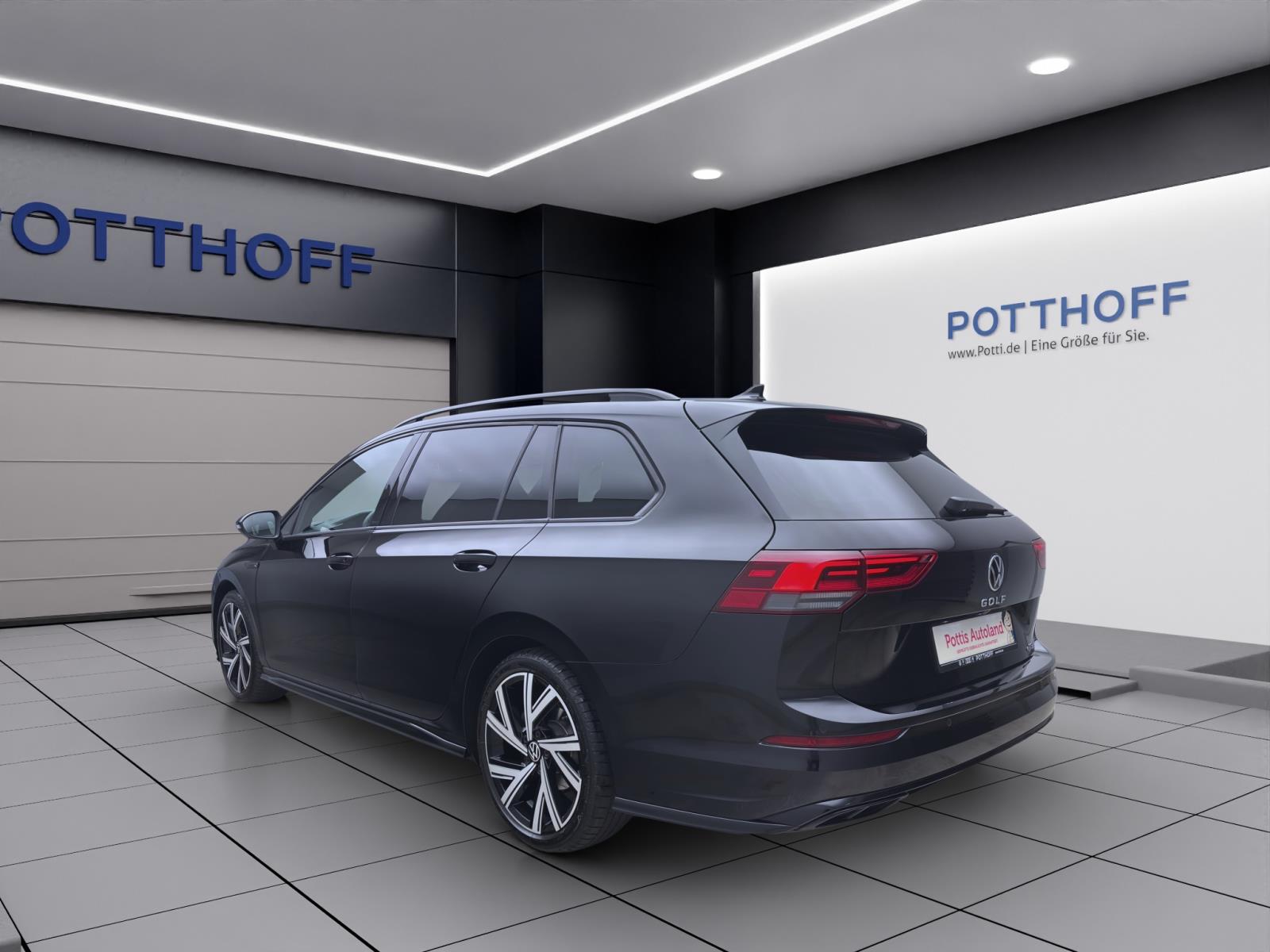 Volkswagen Golf Variant 1.5 eTSI DSG R-LINE NAVI ACC SITZHZG LED+
