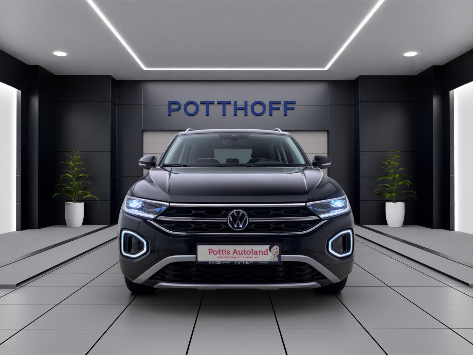 Volkswagen T-Roc 1.5 TSI DSG STYLE NAVI D.COCKPIT PDC SITZHZG
