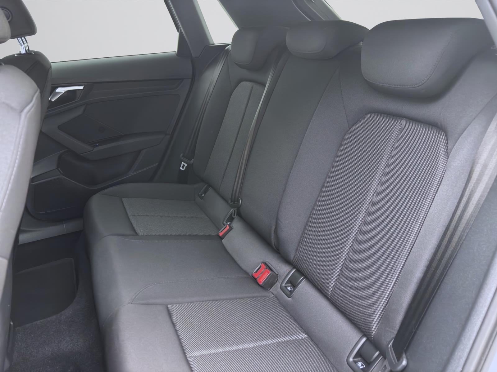 Audi A3 Sportback 35 TFSI ADVANCED SOUND KLIMA AHK LM17