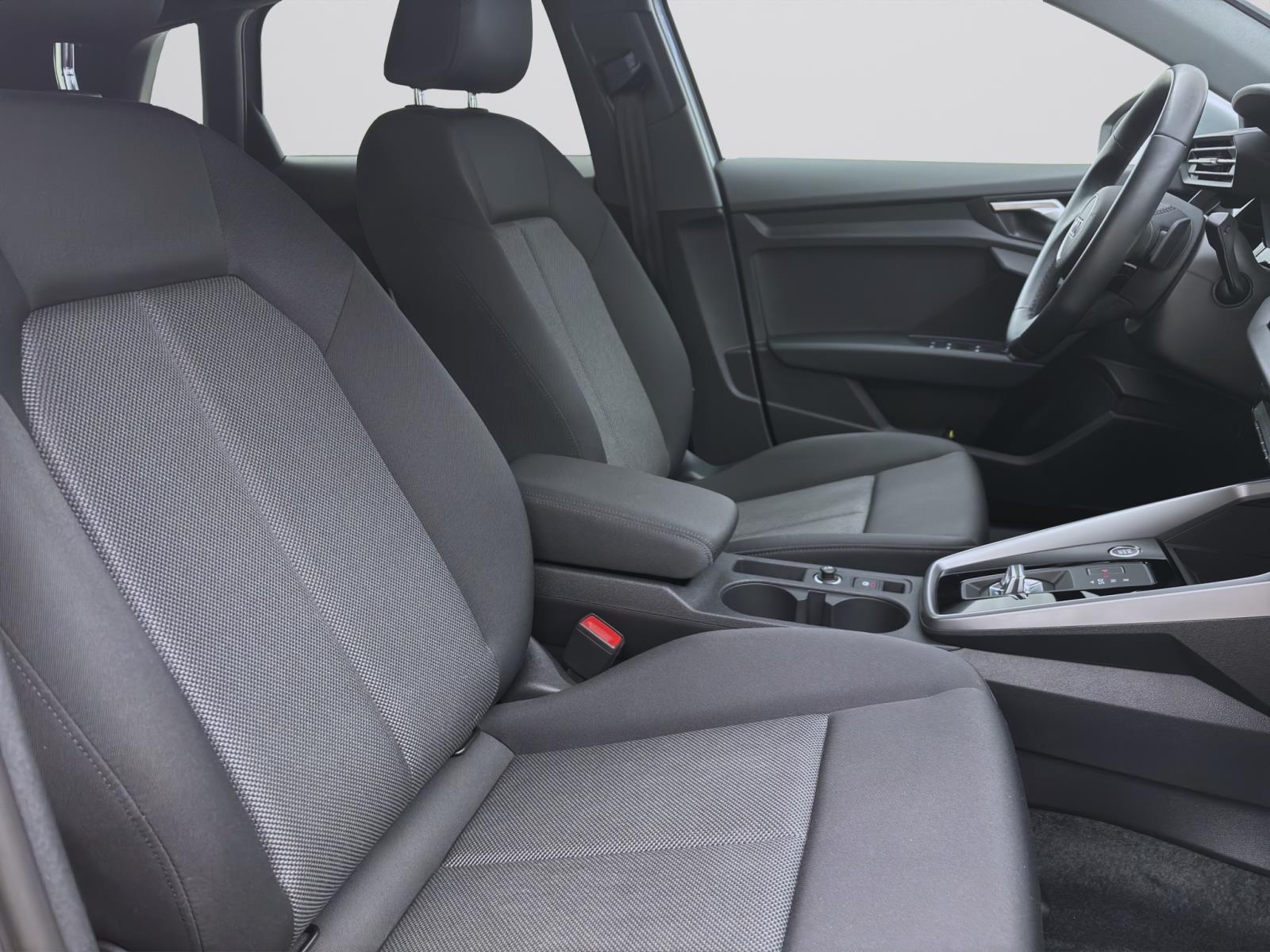 Audi A3 Sportback 35 TFSI ADVANCED SOUND KLIMA AHK LM17