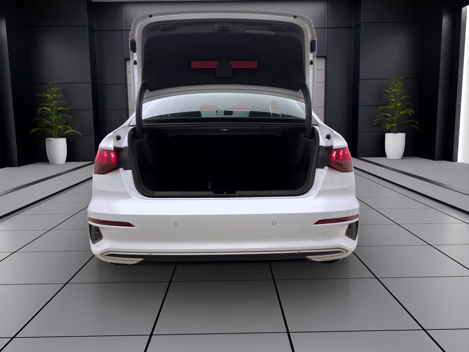 Audi A3 Limousine 30 TFSI ADVANCED LED KAMERA AHK