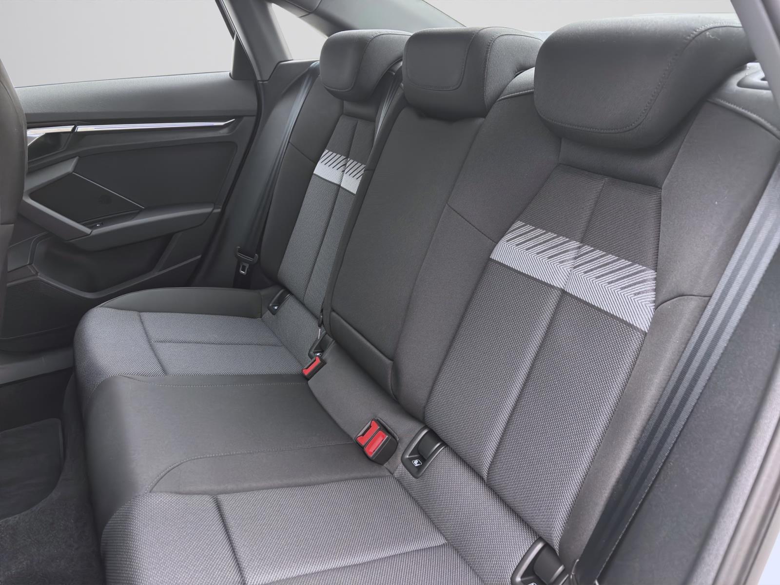 Audi A3 Limousine 30 TFSI ADVANCED LED KAMERA AHK