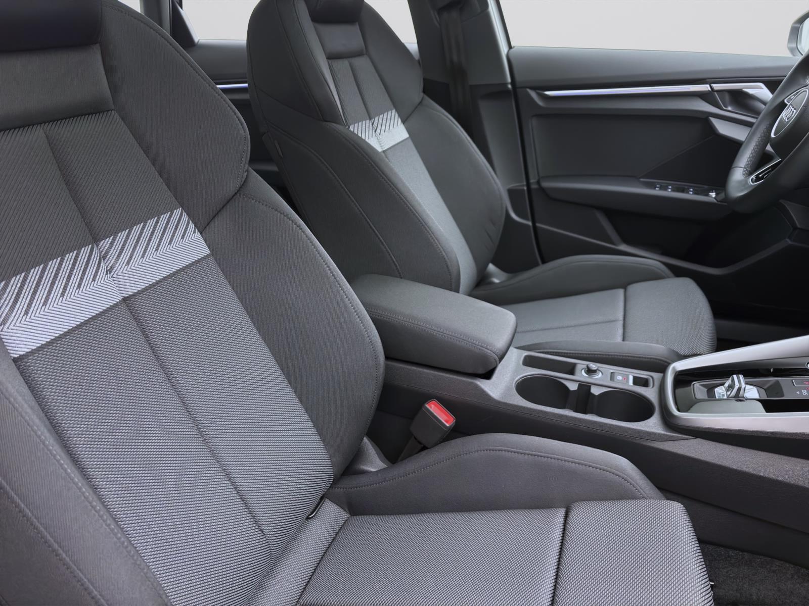 Audi A3 Limousine 30 TFSI ADVANCED LED KAMERA AHK