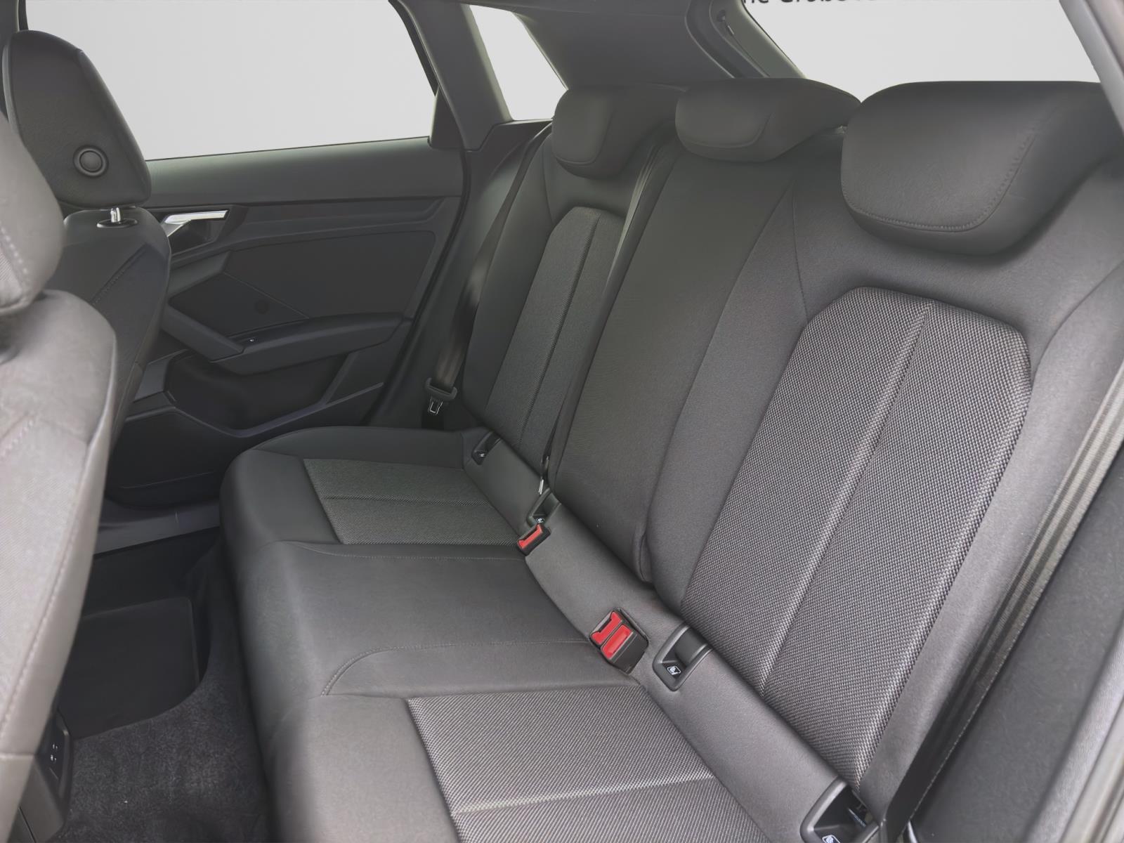 Audi A3 Sportback 35 TFSI ADVANCED SOUND KLIMA AHK LM17