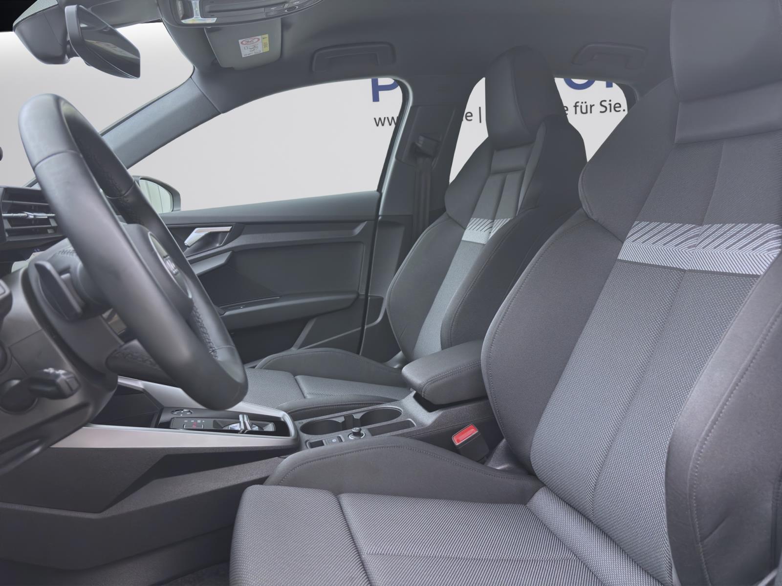 Audi A3 Sportback 30 TFSI S LINE NAVI AHK PDC VIRTUAL