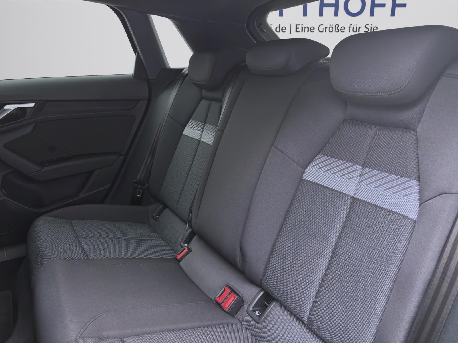 Audi A3 Sportback 30 TFSI S LINE NAVI AHK PDC VIRTUAL