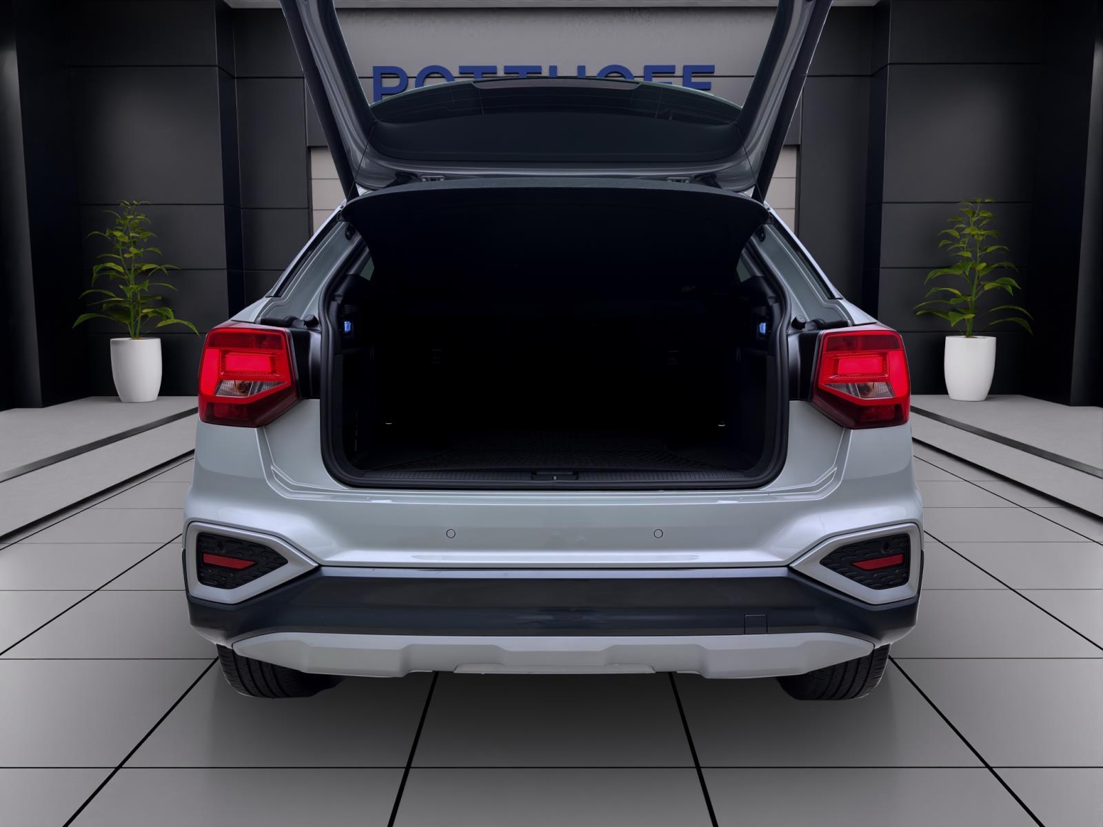 Bild 3: Audi Q2 30 TFSI ADVANCED PDC GRA VIRTUAL LM17 AHK