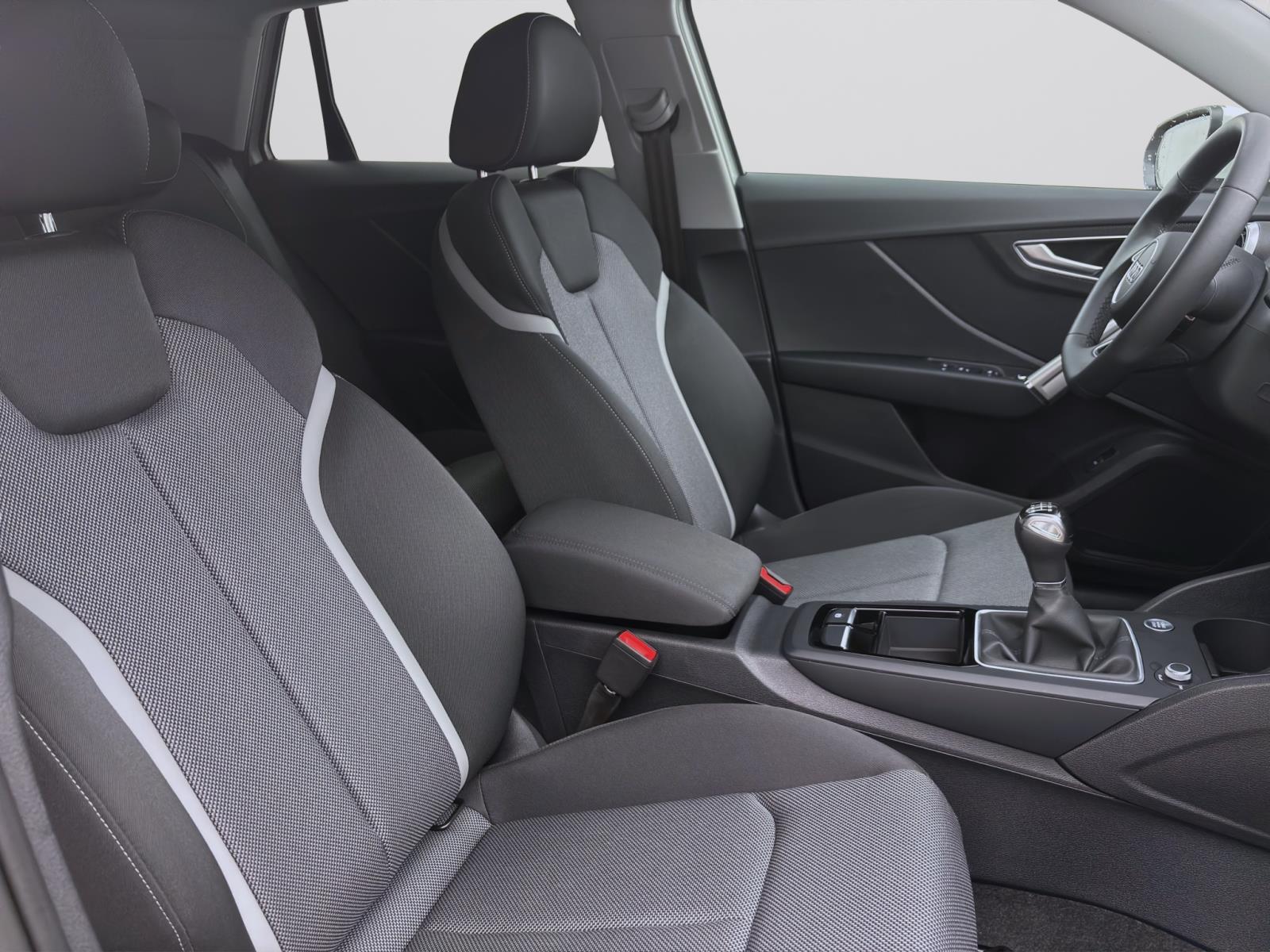 Bild 14: Audi Q2 30 TFSI ADVANCED PDC GRA VIRTUAL LM17 AHK