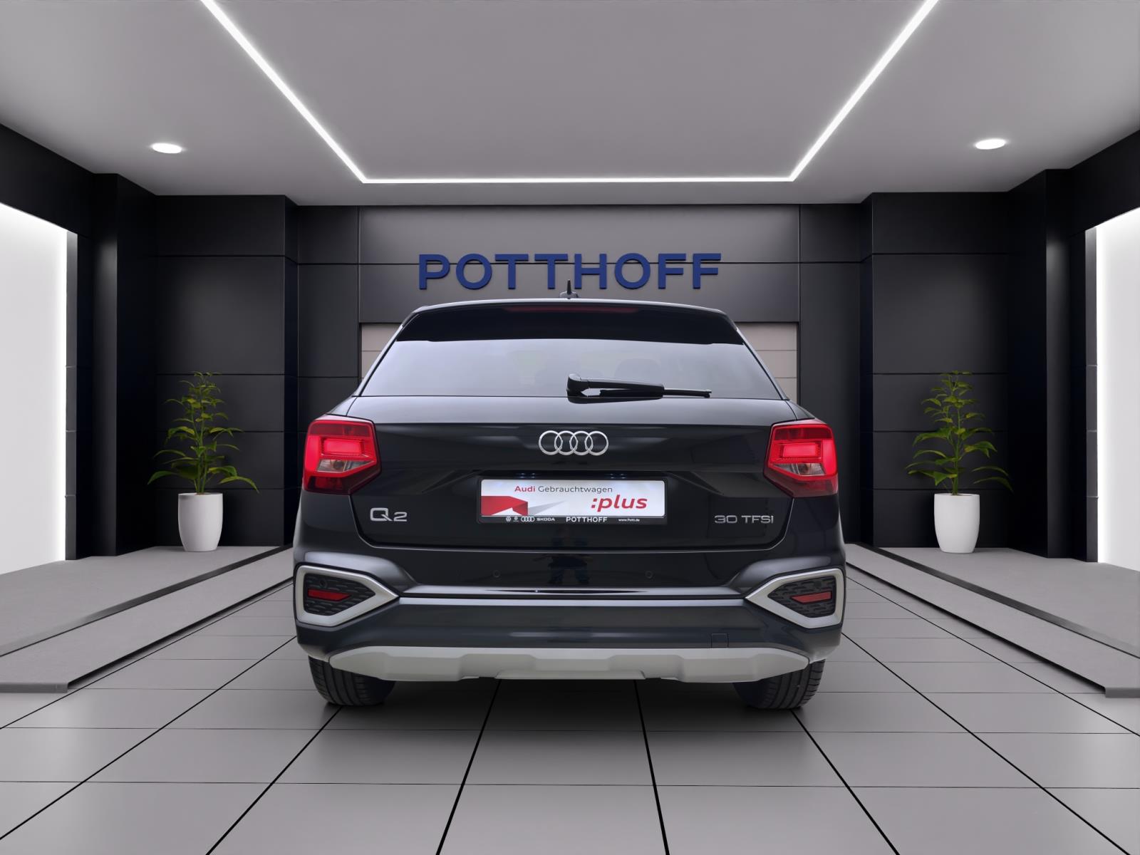 Audi Q2 30 TFSI ADVANCED PDC LED AHK LM17